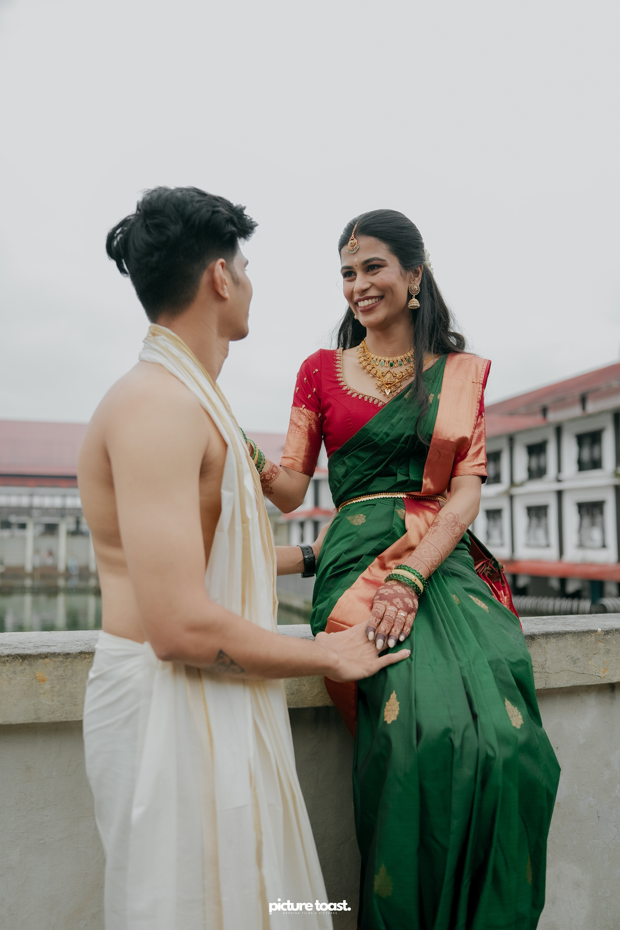 Guruvayur Wedding Ft. Athira & Abilash. Fine art Wedding Photographers in India & Canada