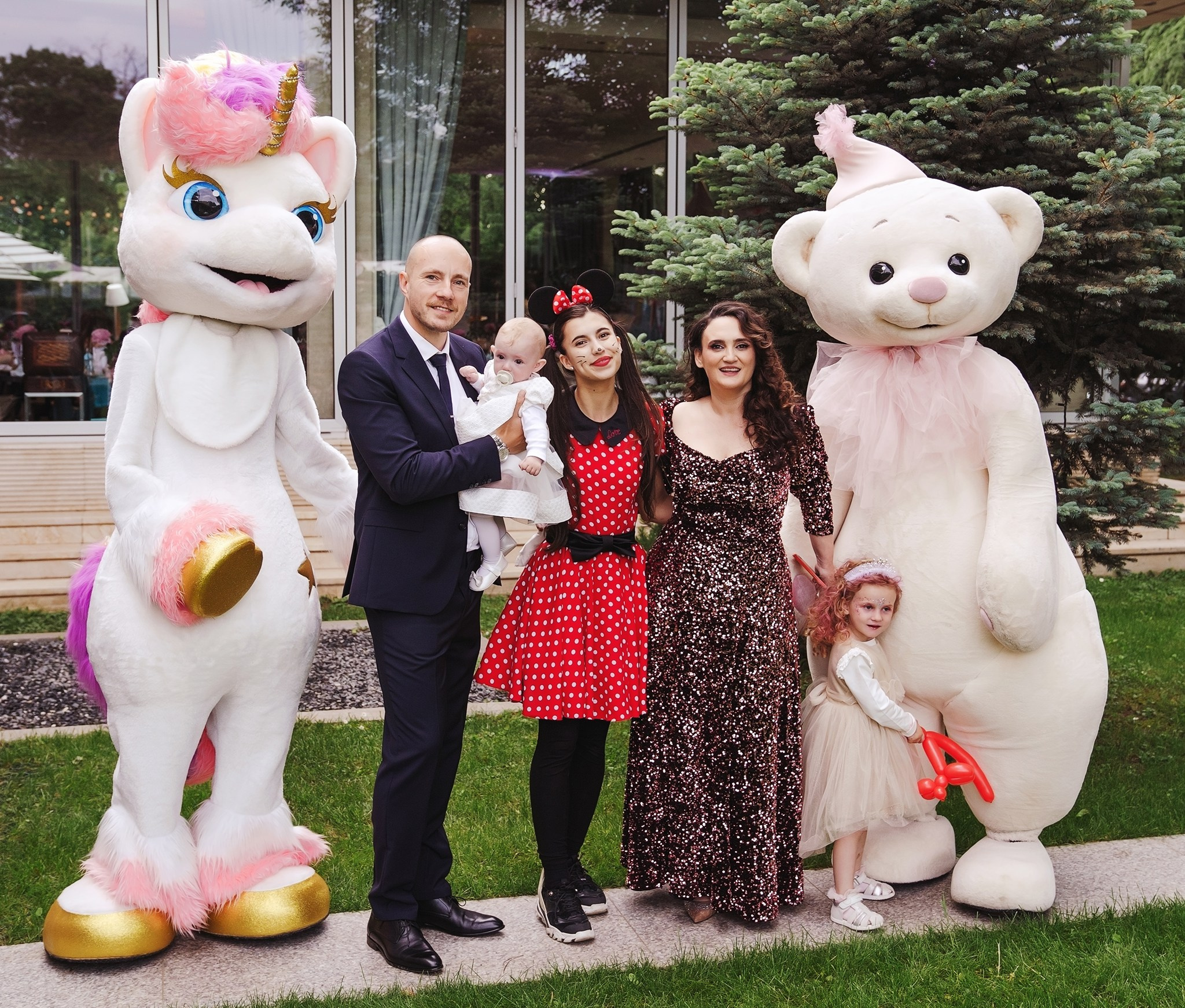 Stephanie Alma. Fotograf evenimente. Fotograf nunta. Fotograf Botez. Mihaela Savu