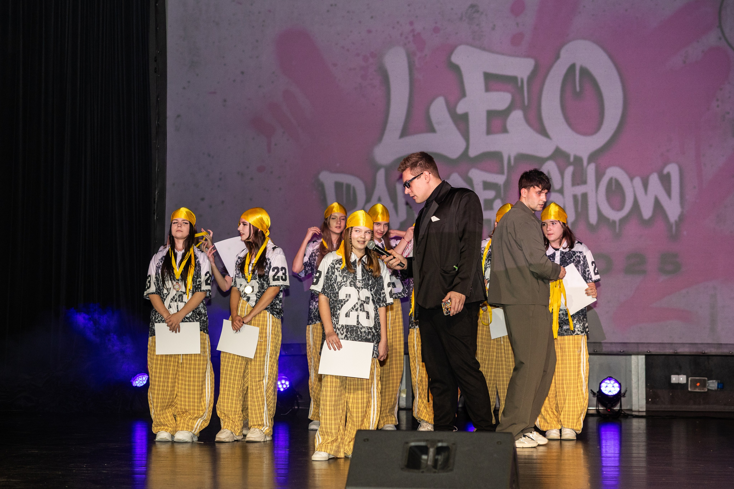 LEO DANCE SHOW WINTER 2025. Семейный и детский фотограф в Варшаве Мила Бобровская