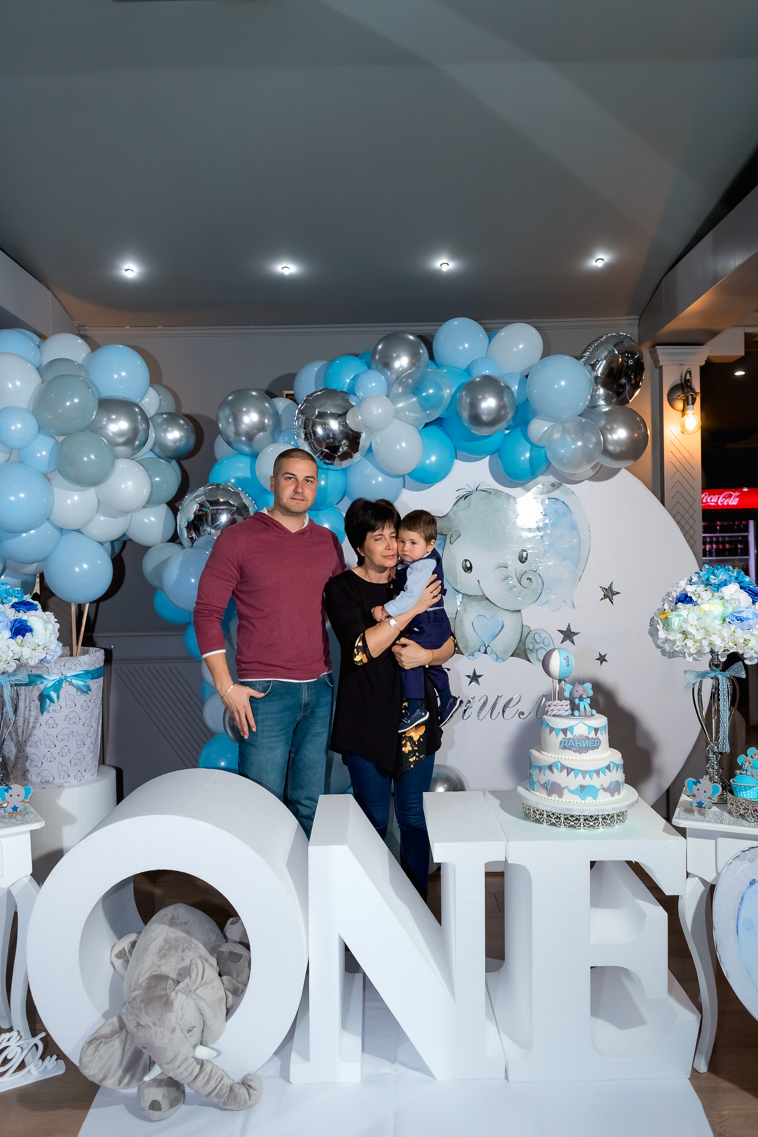 Честита първа свещичка. Фотограф Ирина Йотова