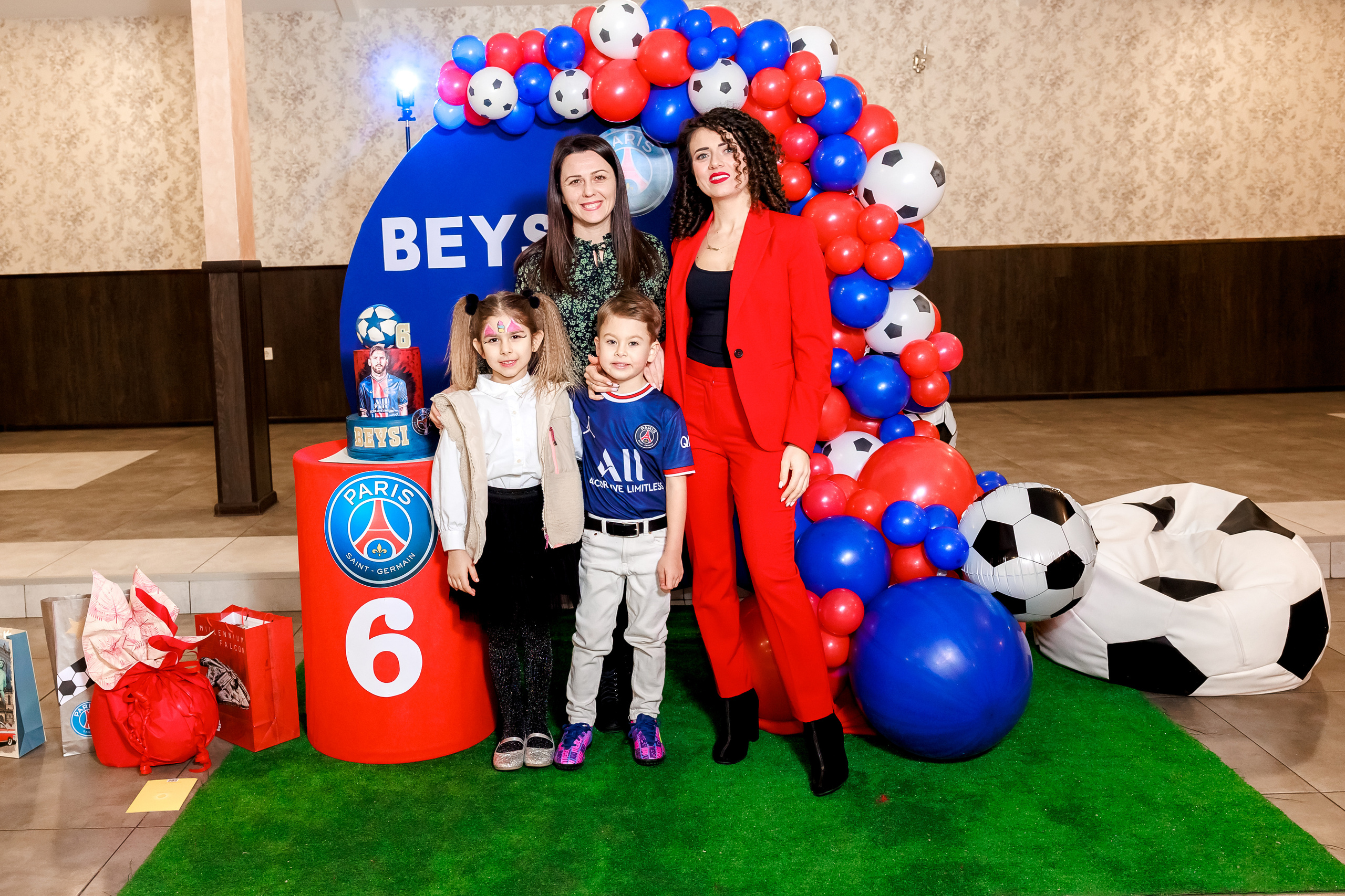 Честит Рожден Ден. Фотограф Ирина Йотова