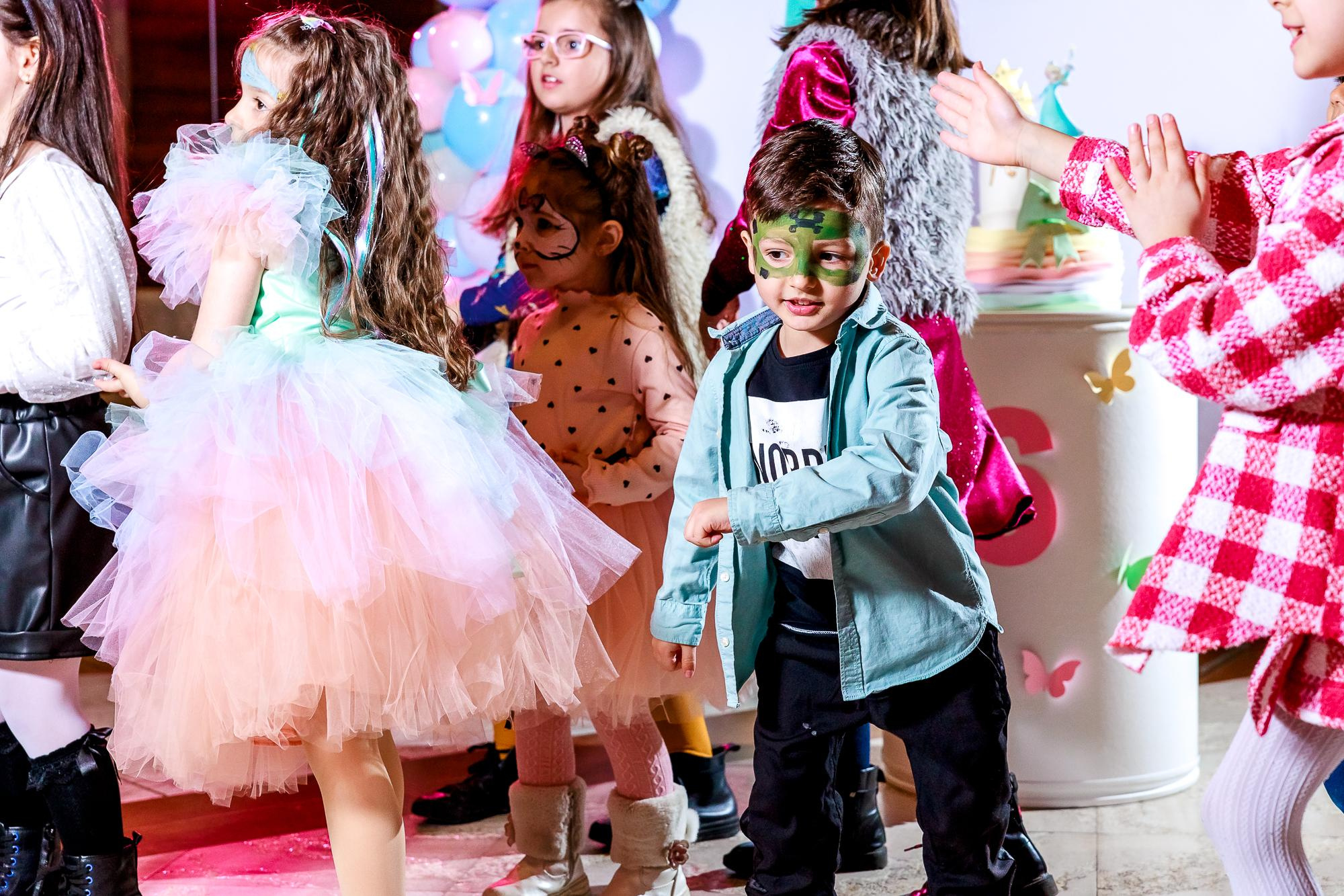 Честит Рожден Ден. Фотограф Ирина Йотова