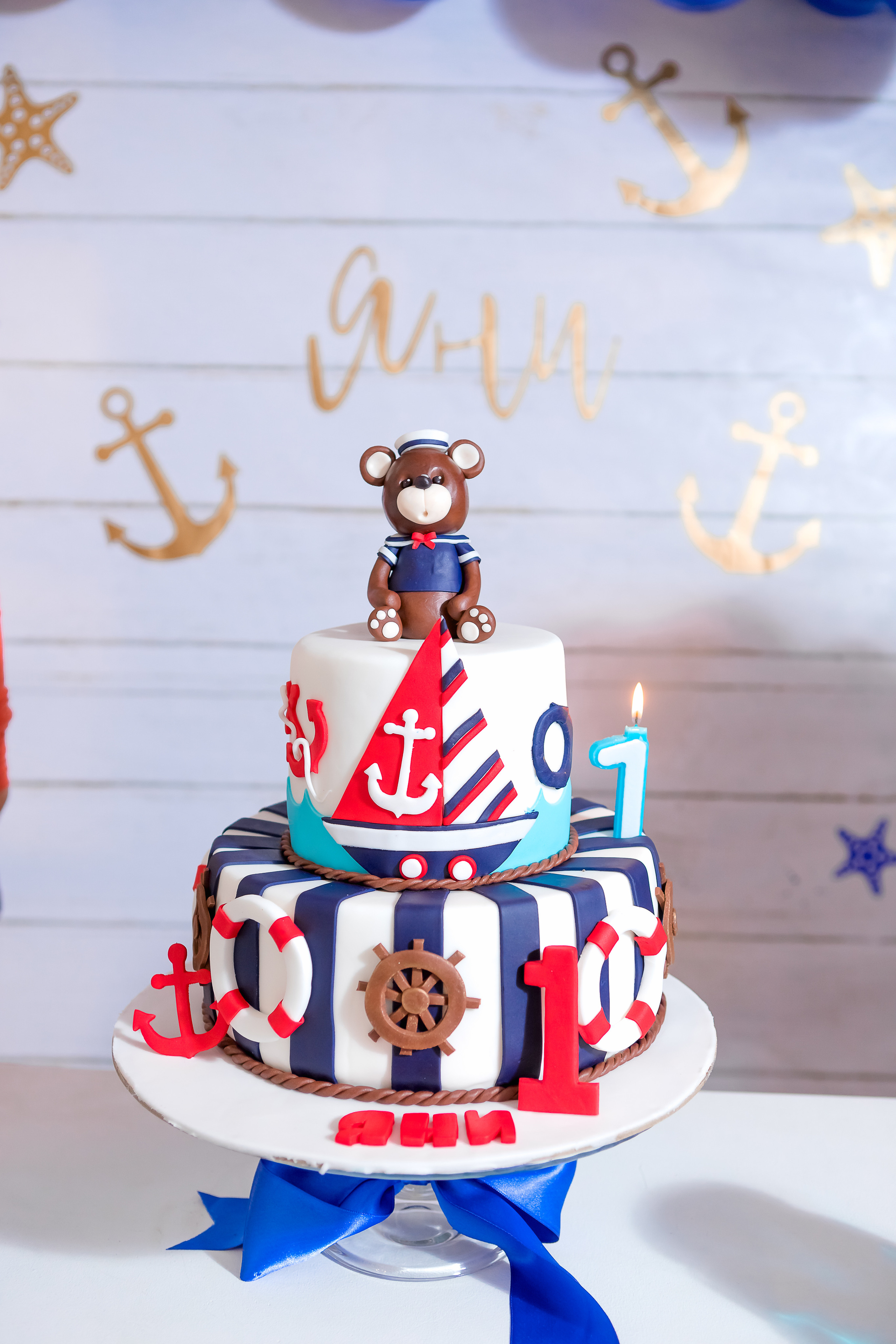 Чеастита ПърВА СВЕЩИЧКА!. Фотограф Ирина Йотова