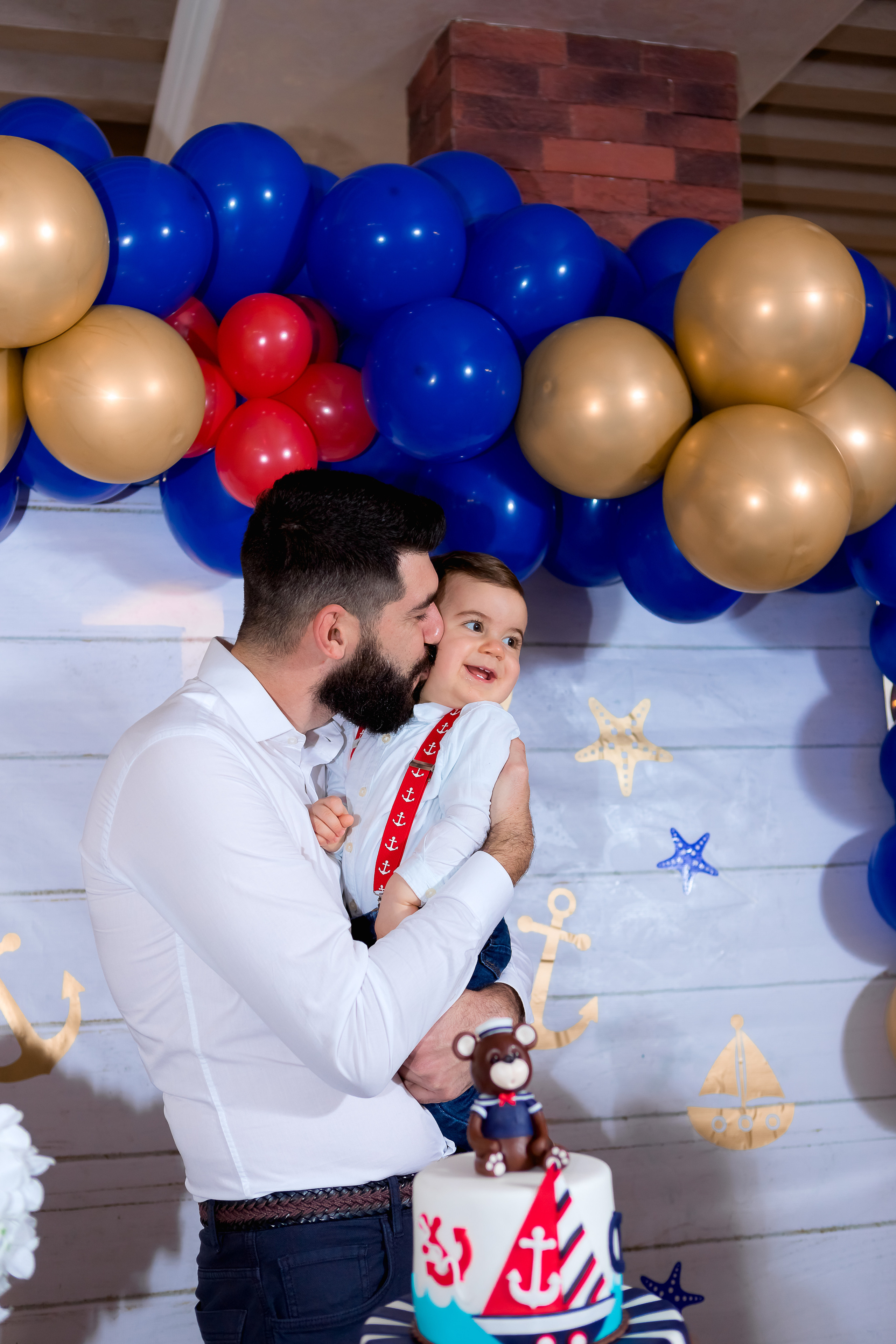 Чеастита ПърВА СВЕЩИЧКА!. Фотограф Ирина Йотова