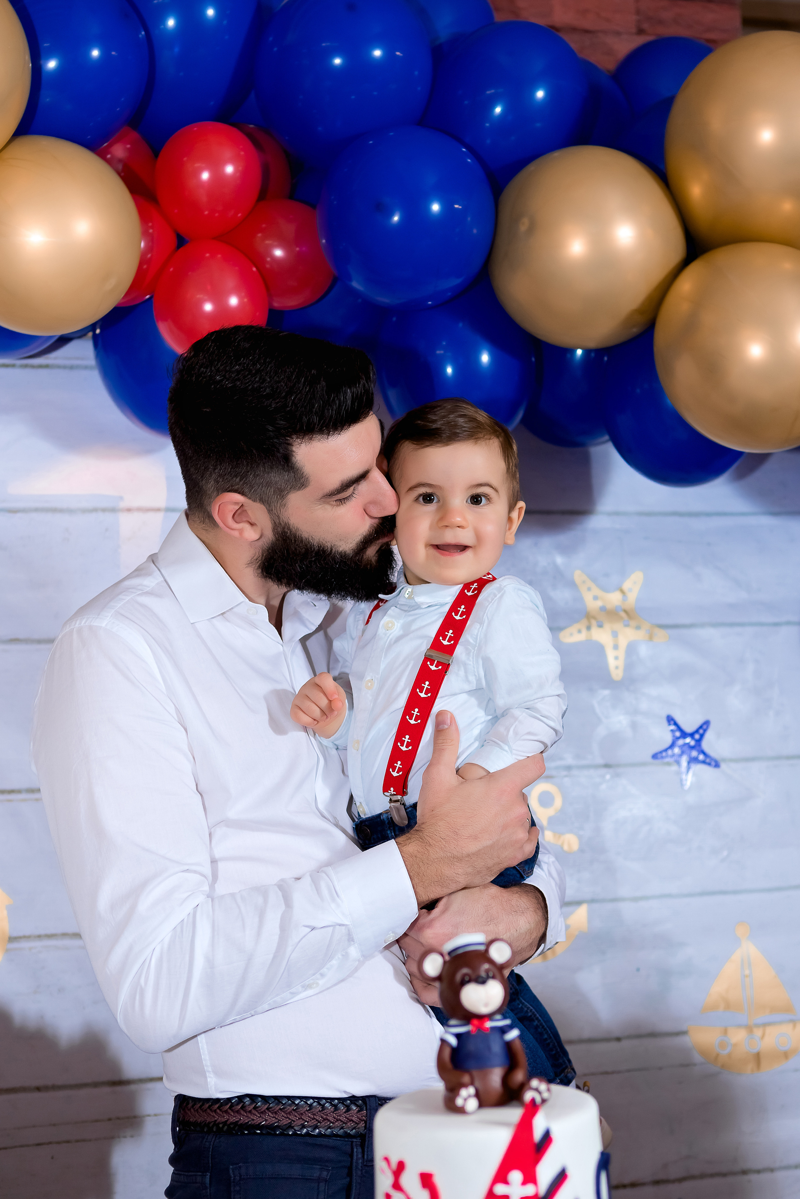 Чеастита ПърВА СВЕЩИЧКА!. Фотограф Ирина Йотова