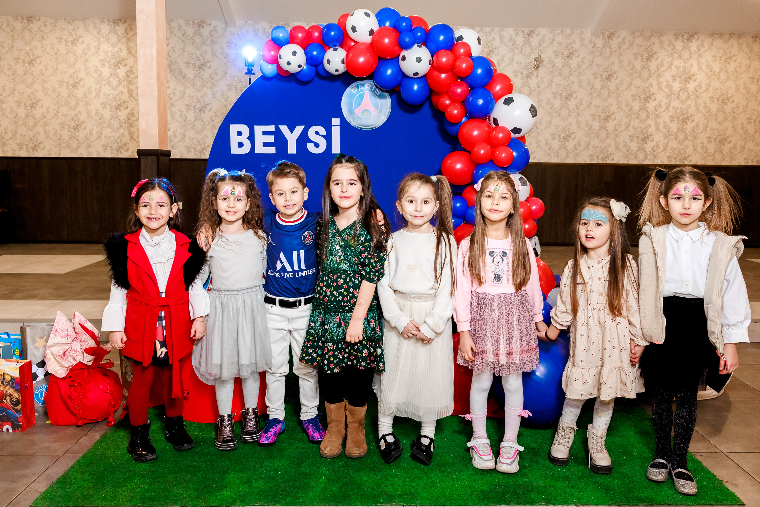 Честит Рожден Ден. Фотограф Ирина Йотова