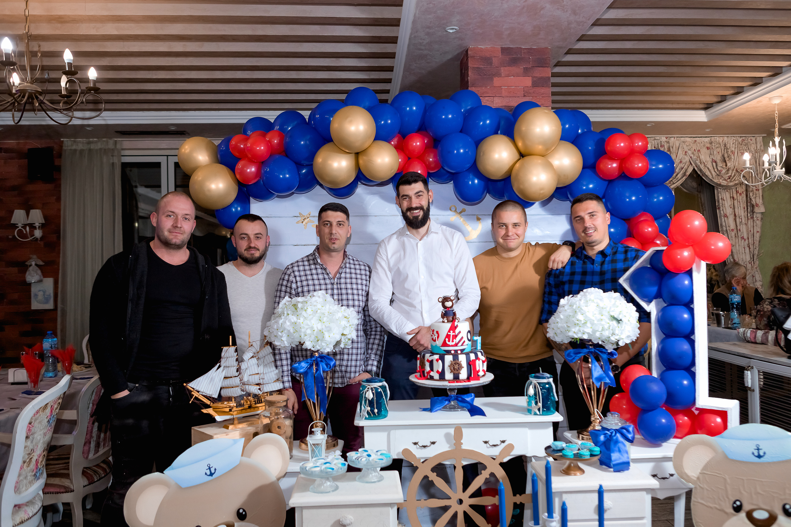 Чеастита ПърВА СВЕЩИЧКА!. Фотограф Ирина Йотова