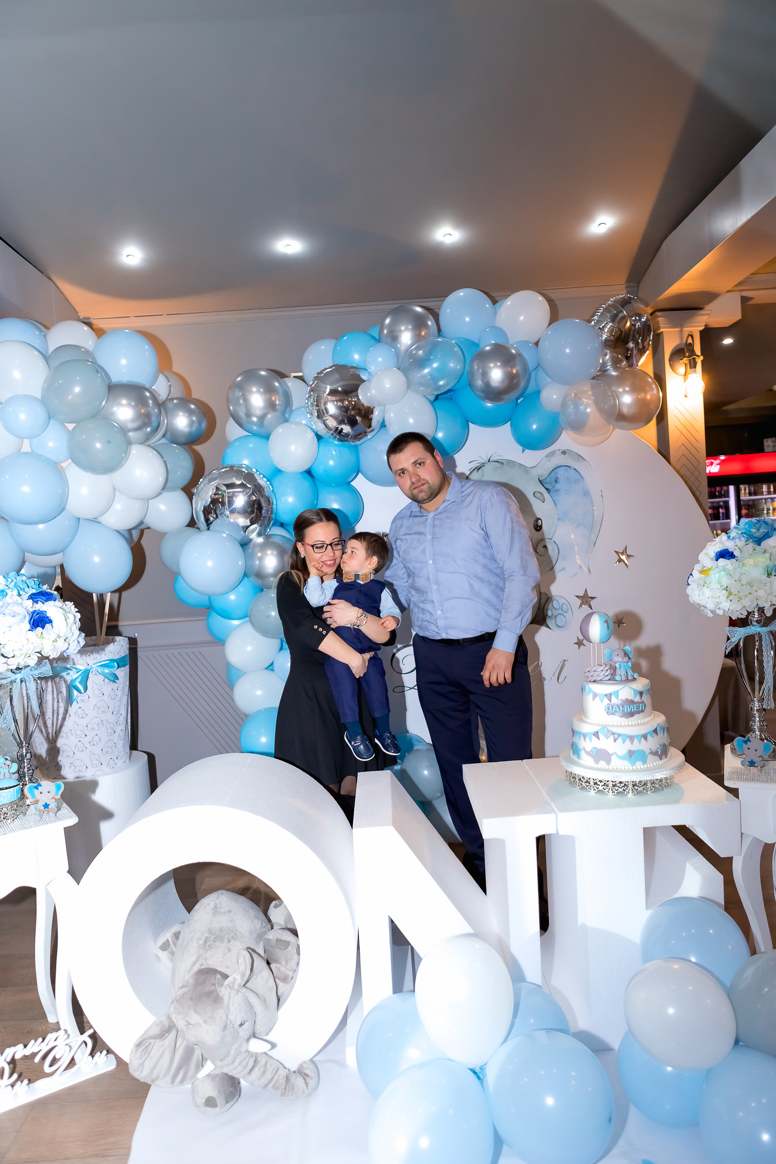 Честита първа свещичка. Фотограф Ирина Йотова