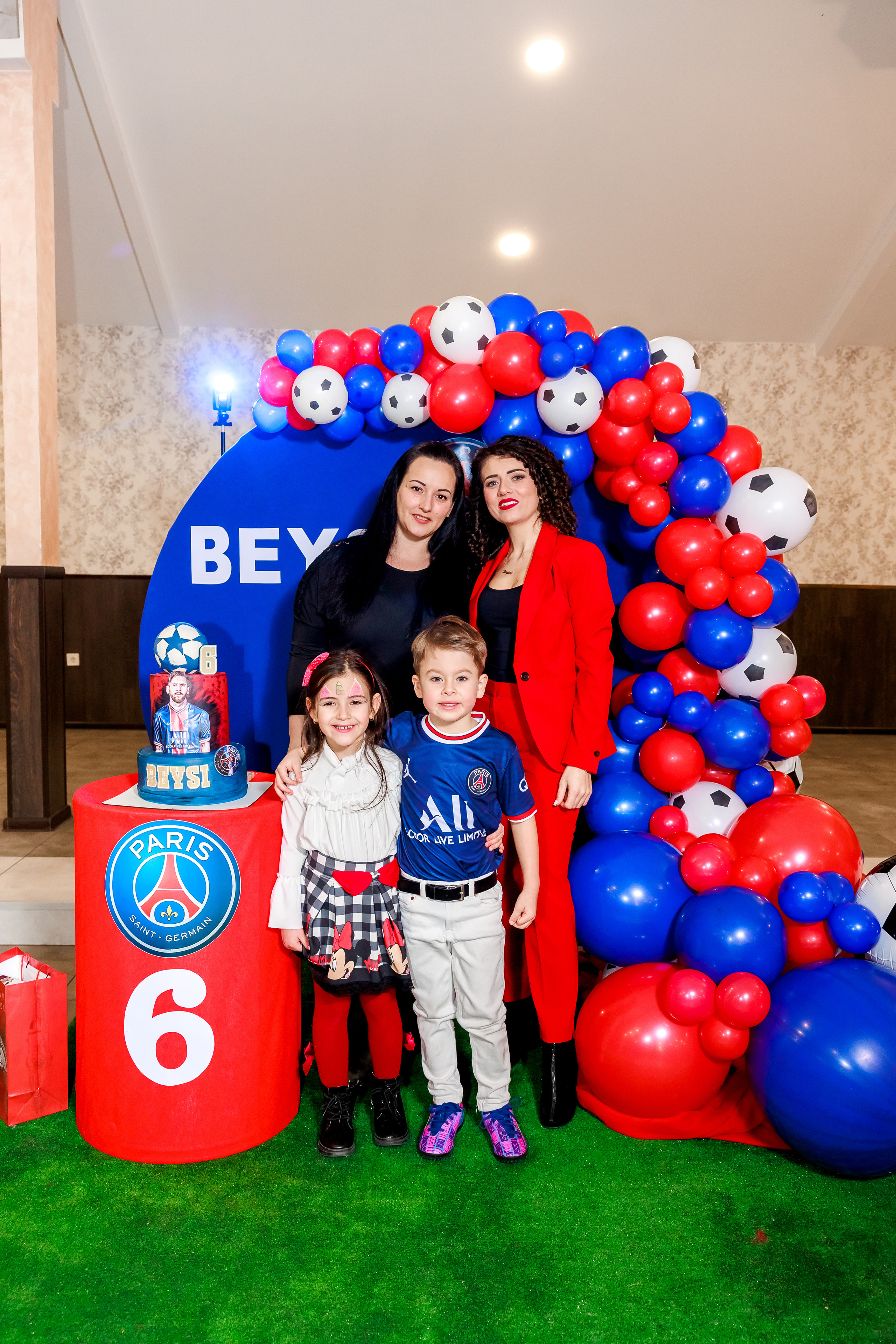 Честит Рожден Ден. Фотограф Ирина Йотова