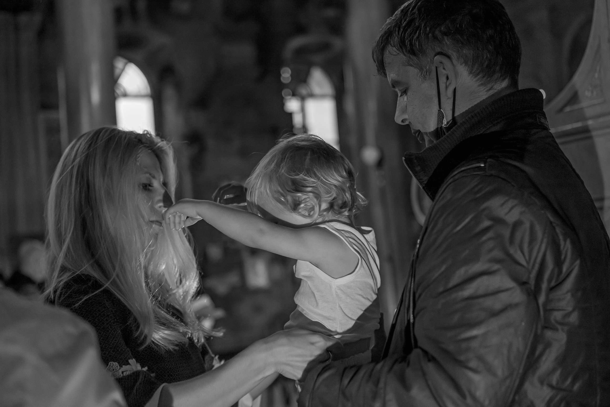 Кръщене Бургас Св.Богородица. Фотограф Ирина Йотова