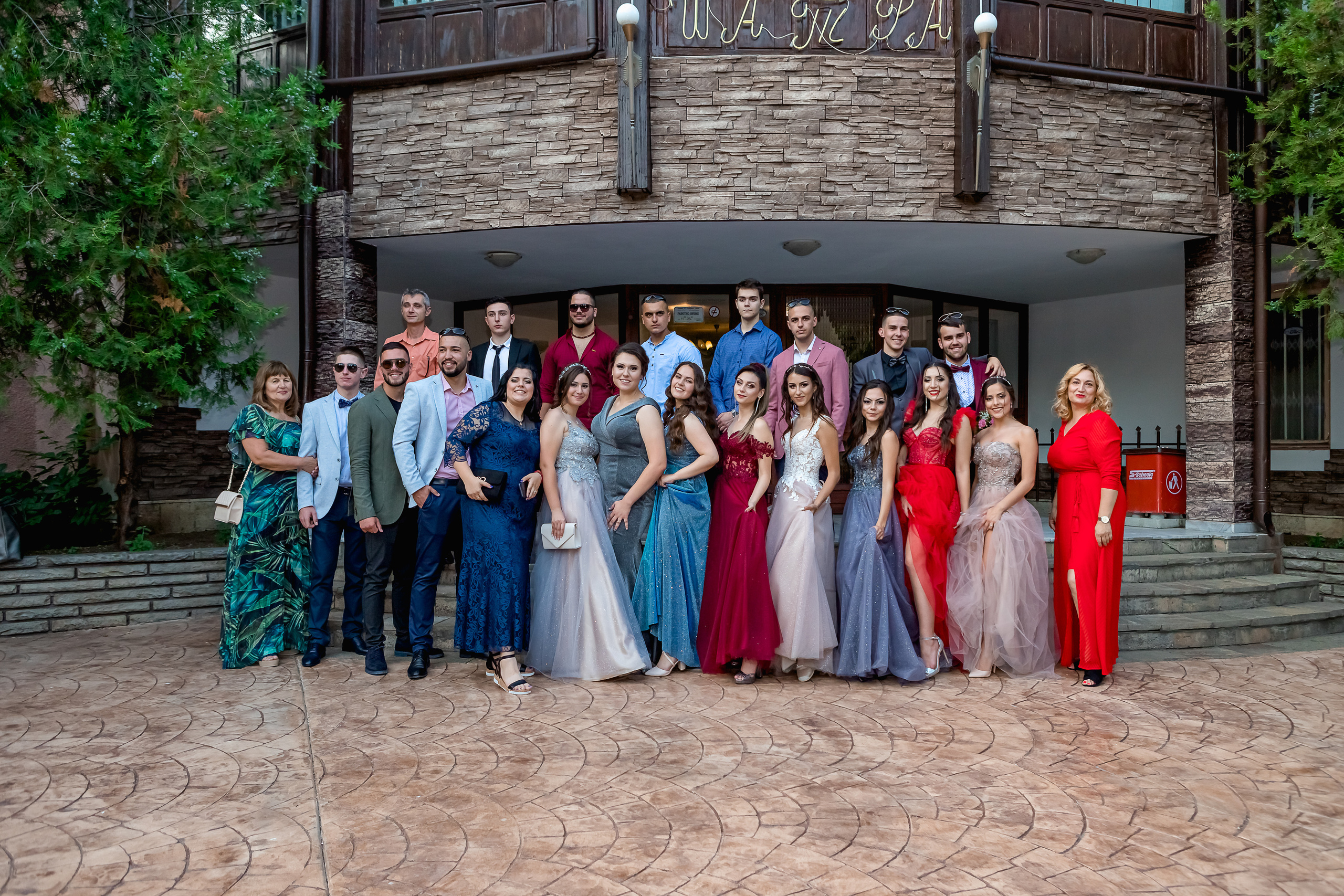 Абитуриентски бал 2020. Фотограф Ирина Йотова