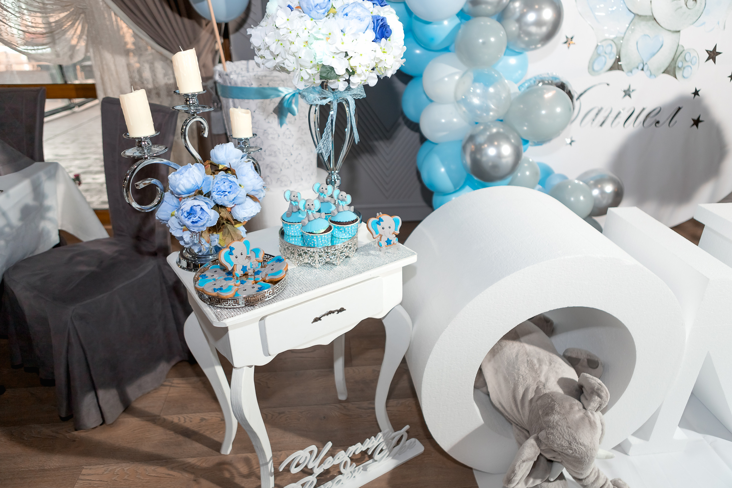 Честита първа свещичка. Фотограф Ирина Йотова