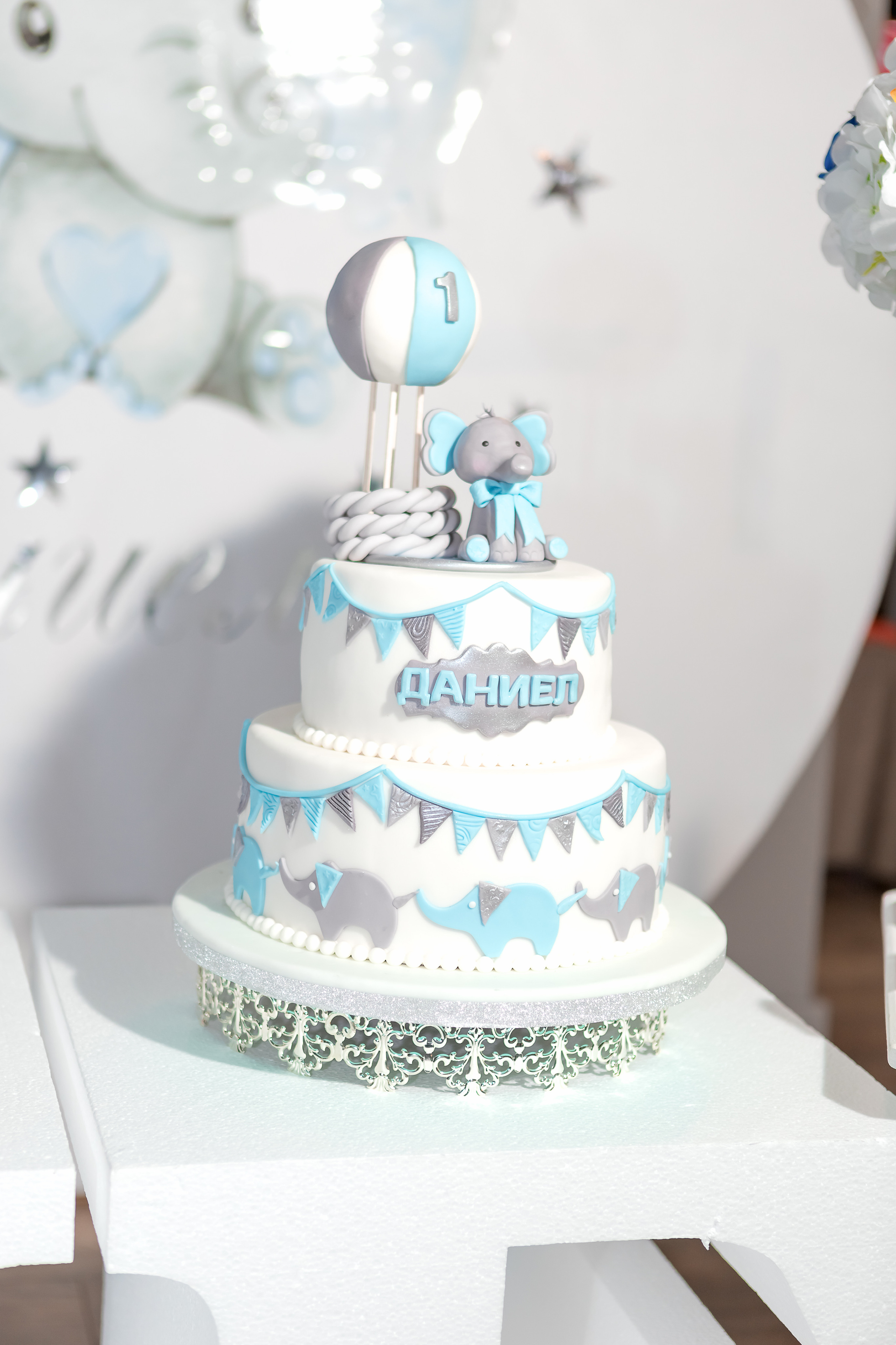 Честита първа свещичка. Фотограф Ирина Йотова