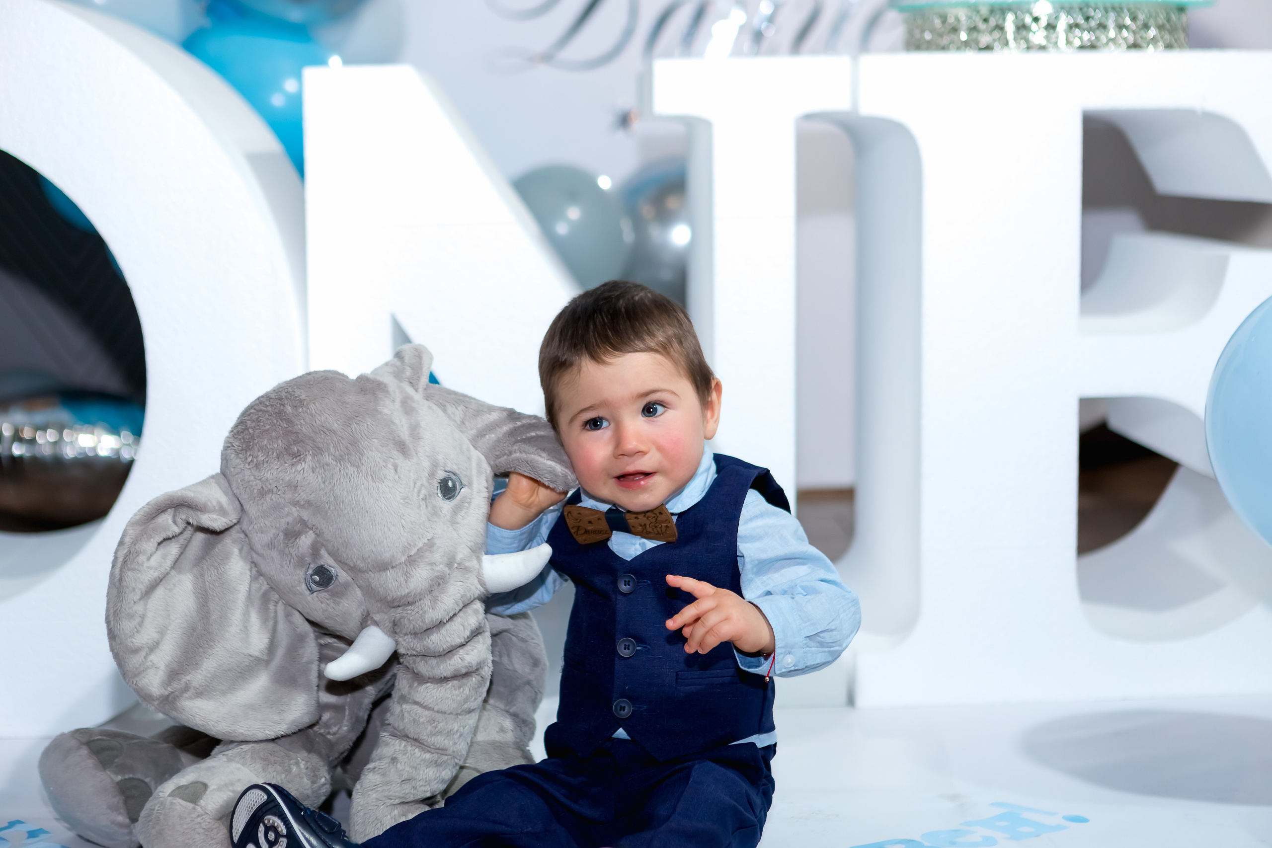 Честита първа свещичка. Фотограф Ирина Йотова