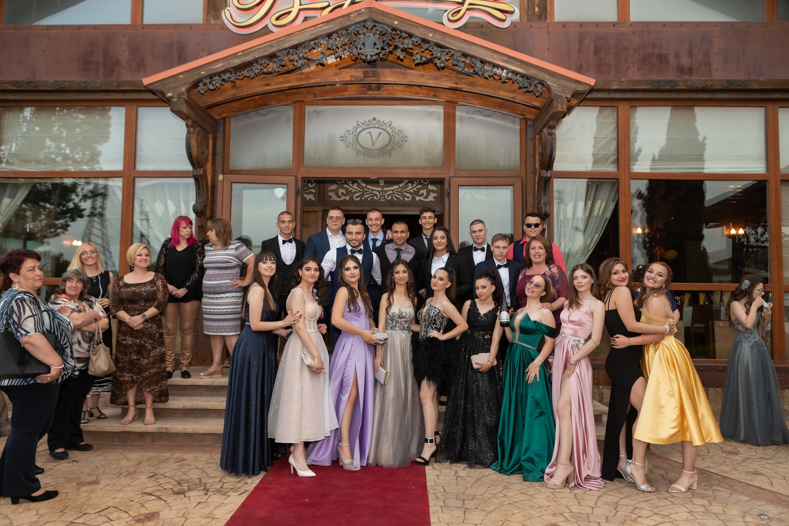 Абитуриентски бал 2021. Фотограф Ирина Йотова