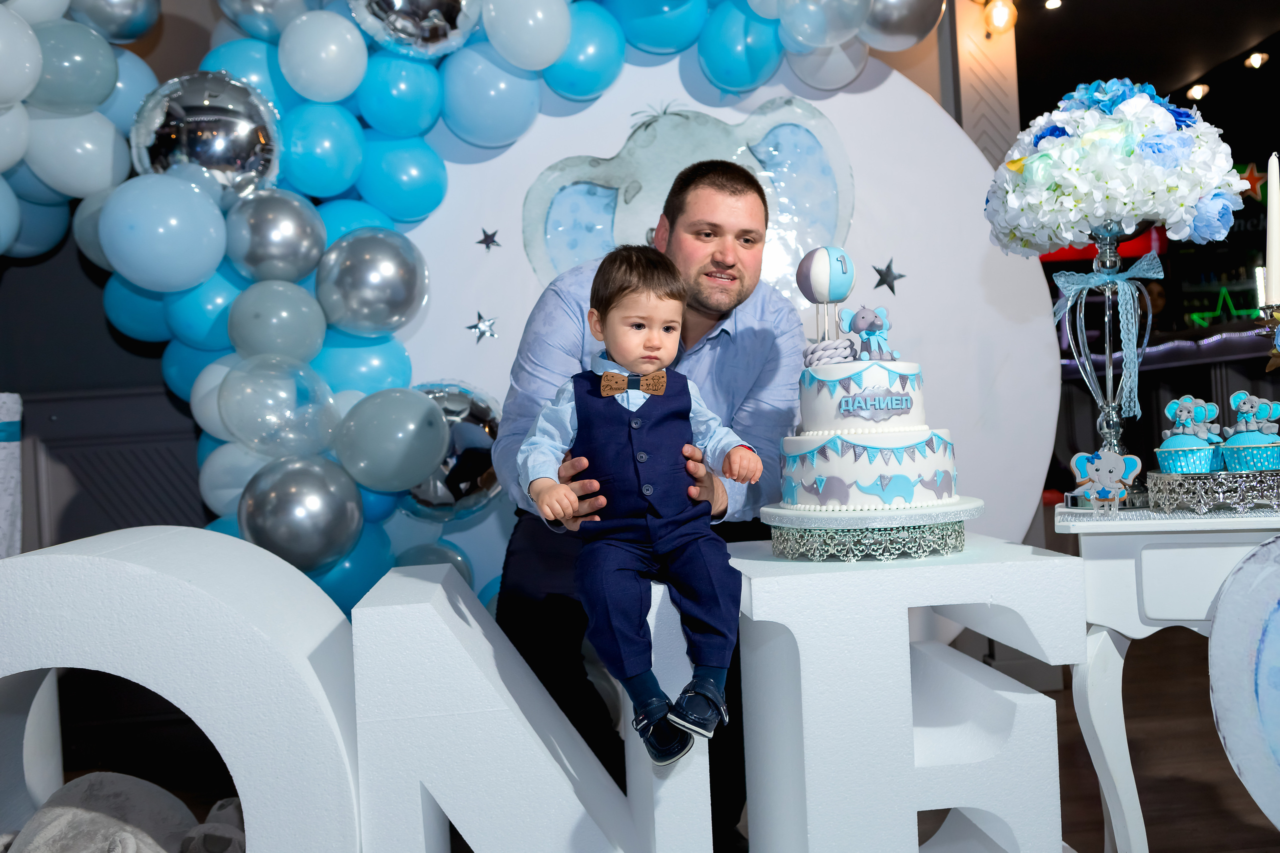 Честита първа свещичка. Фотограф Ирина Йотова