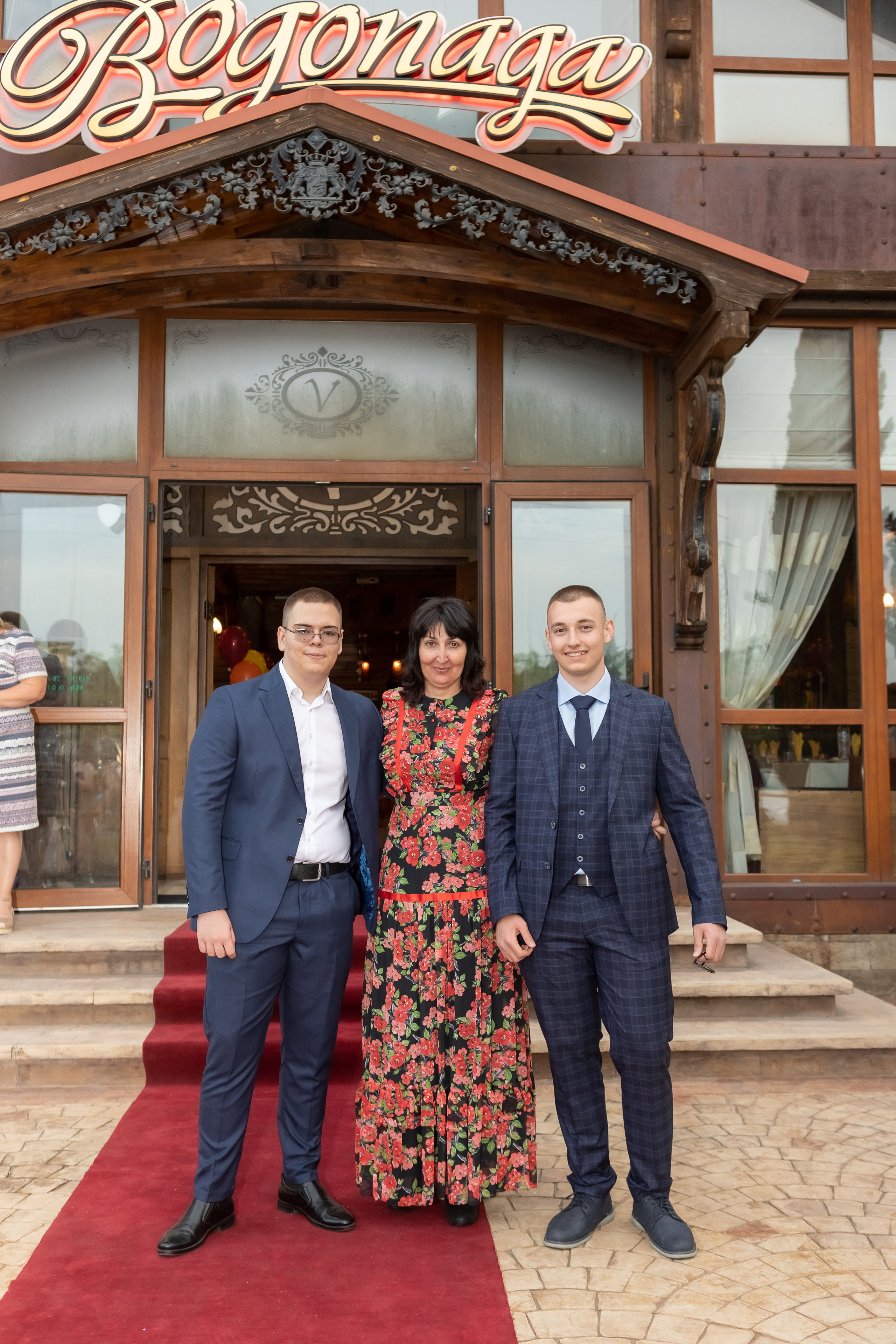 Абитуриентски бал 2021. Фотограф Ирина Йотова