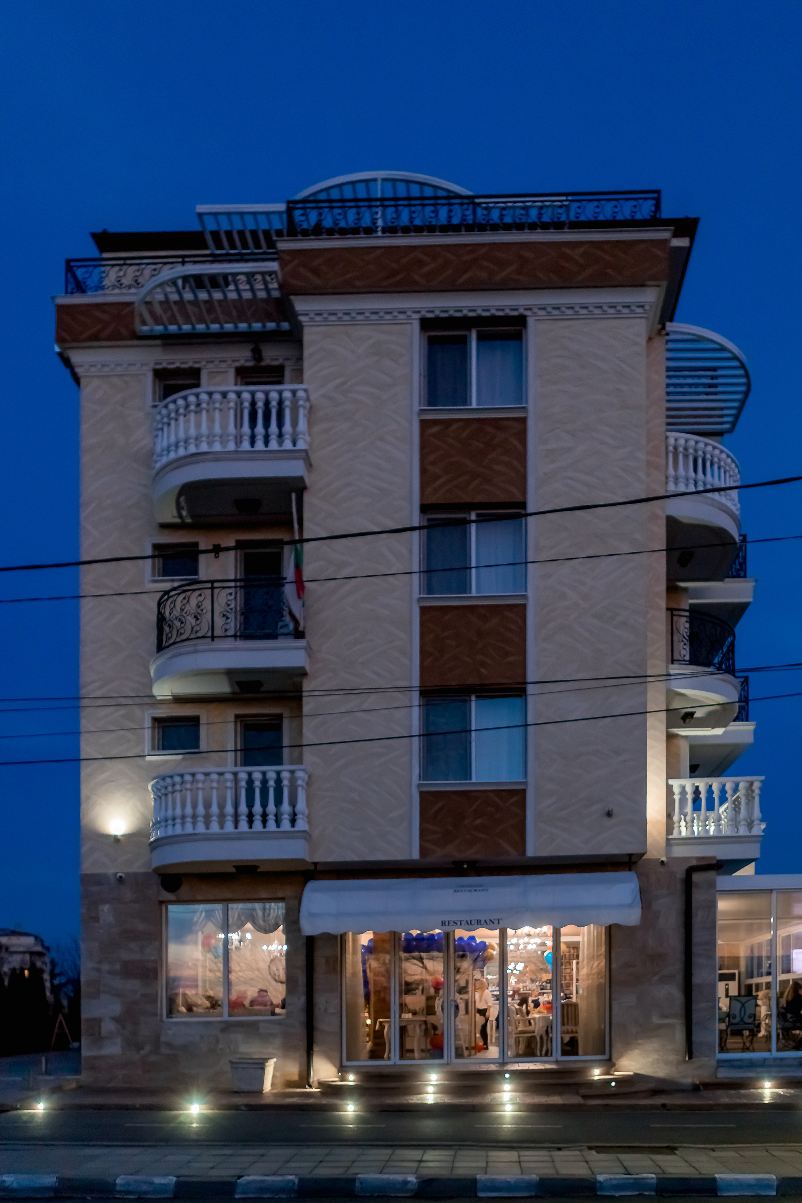 Чеастита ПърВА СВЕЩИЧКА!. Фотограф Ирина Йотова