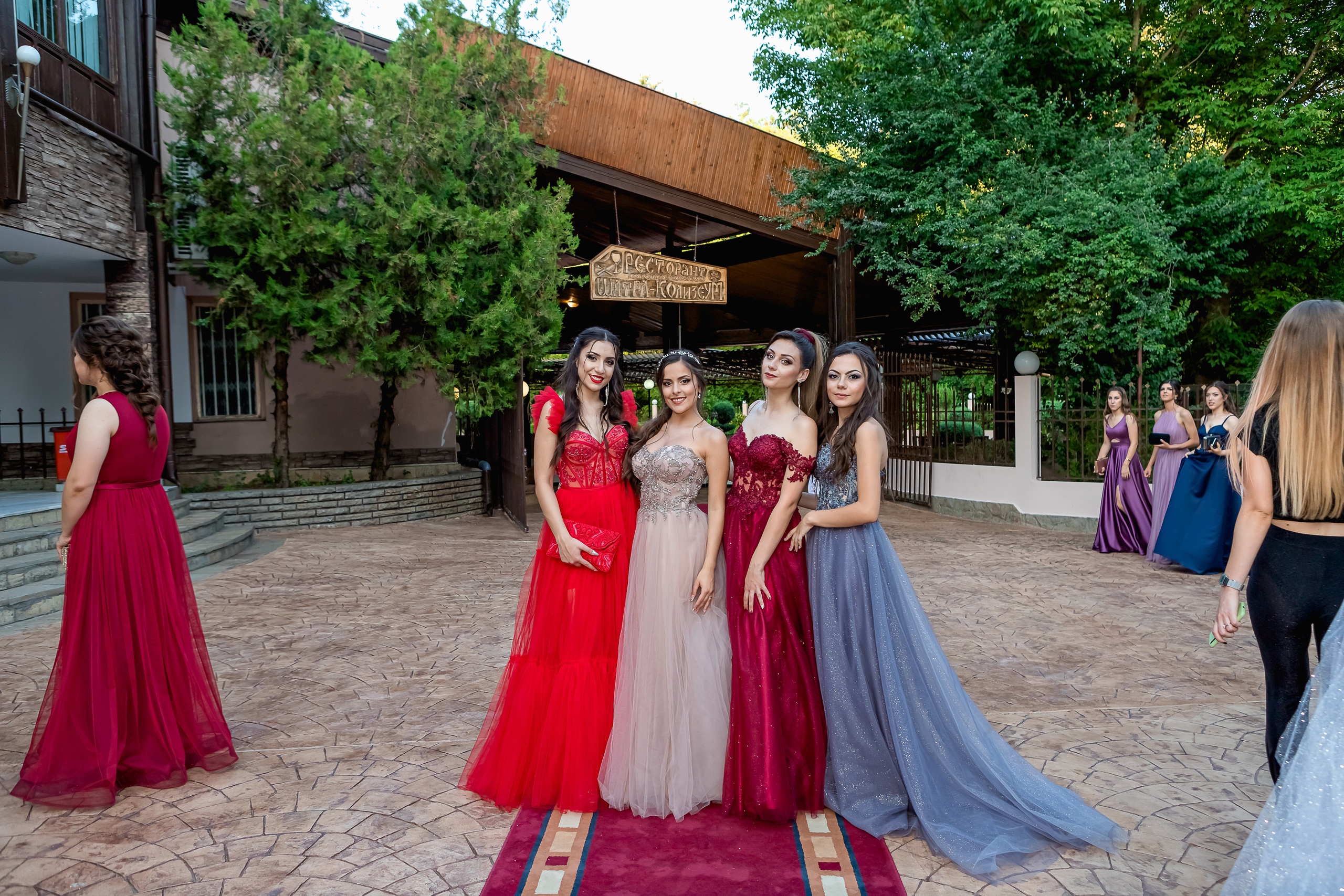 Абитуриентски бал 2020. Фотограф Ирина Йотова