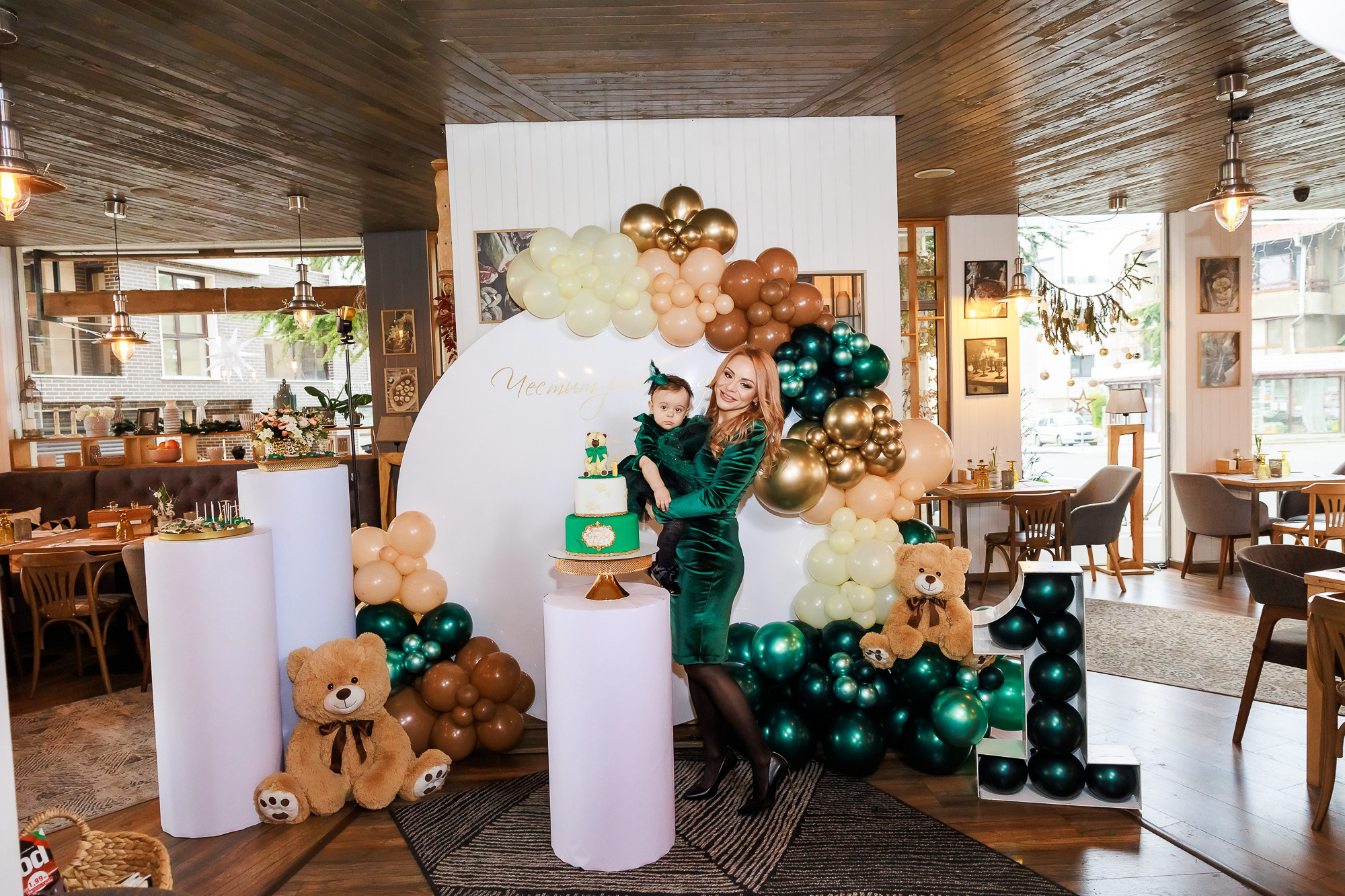фотосесия на първи рожден ден, фотограф бургас, първи рожден ден, репортаж, репортажно заснимане, първи рожден ден, беббешка фотосесия, фотограф несебър, фотограф поморие, фотогра слънчев бряг, готограф ахелой, заснимане на парти, семеен фотограф