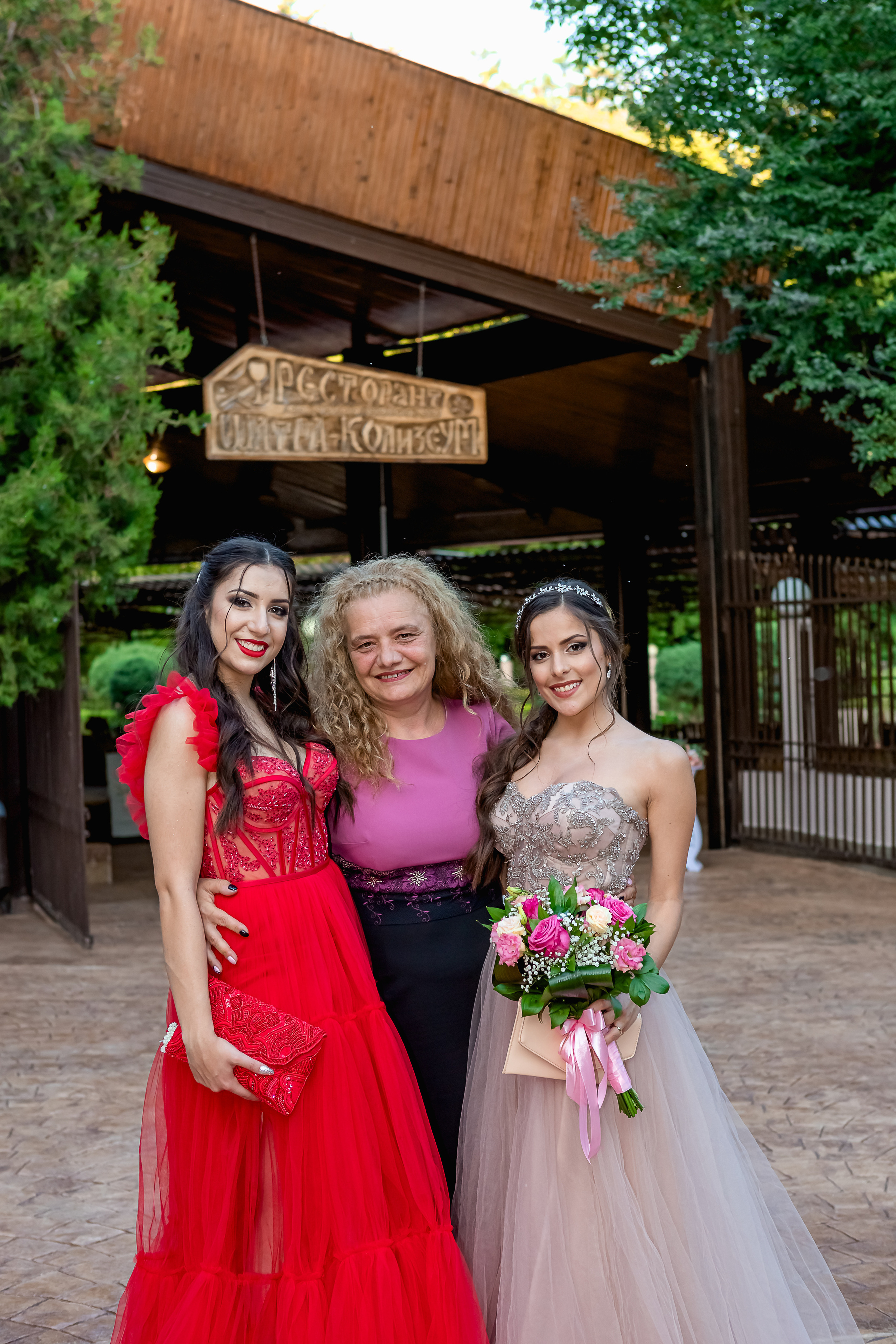 Абитуриентски бал 2020. Фотограф Ирина Йотова