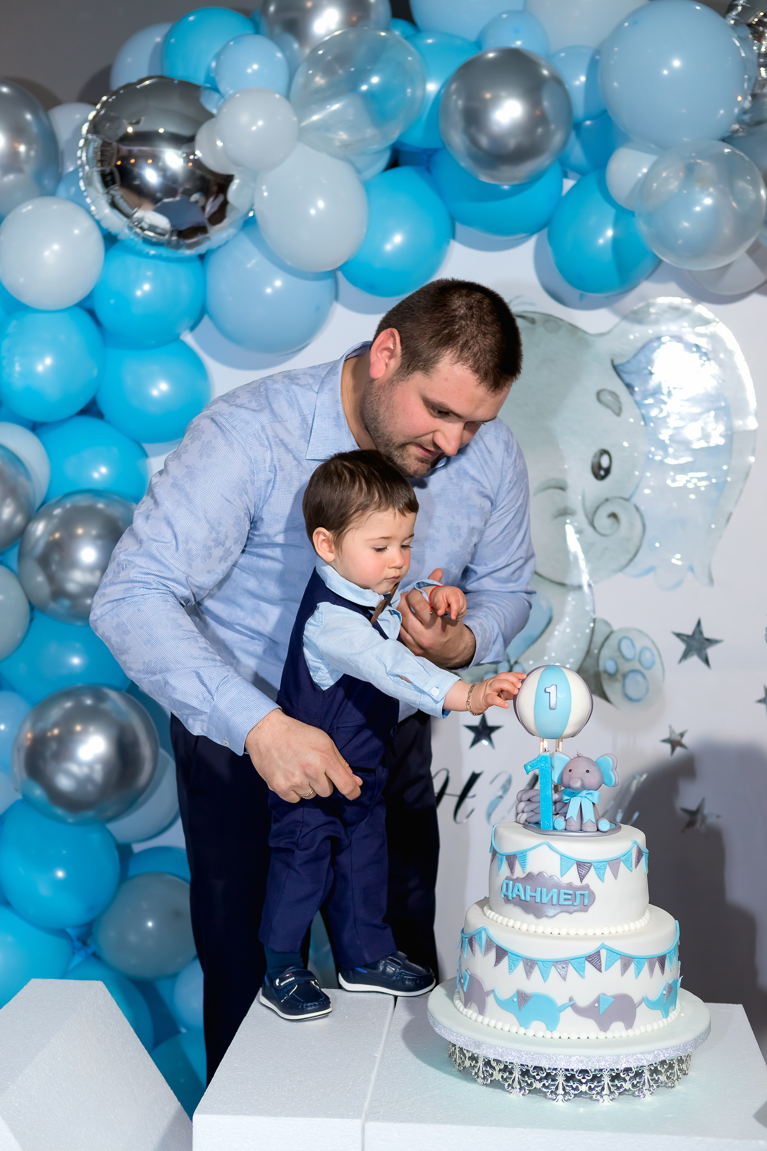 Честита първа свещичка. Фотограф Ирина Йотова