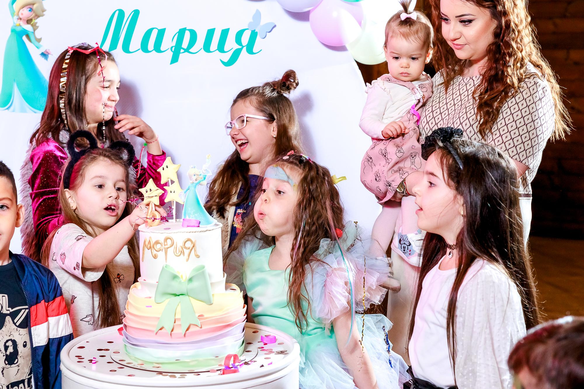 Честит Рожден Ден. Фотограф Ирина Йотова