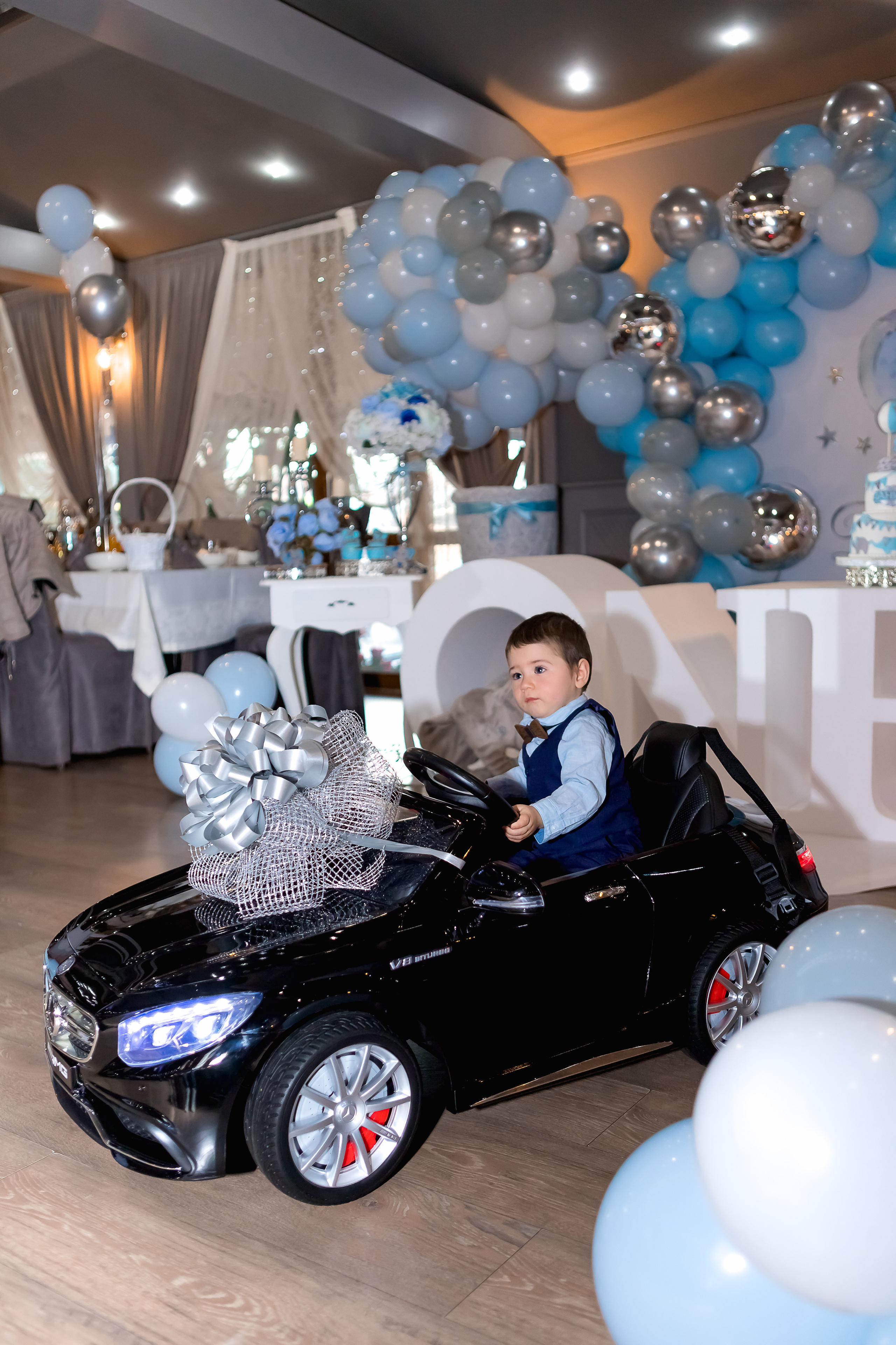 Честита първа свещичка. Фотограф Ирина Йотова