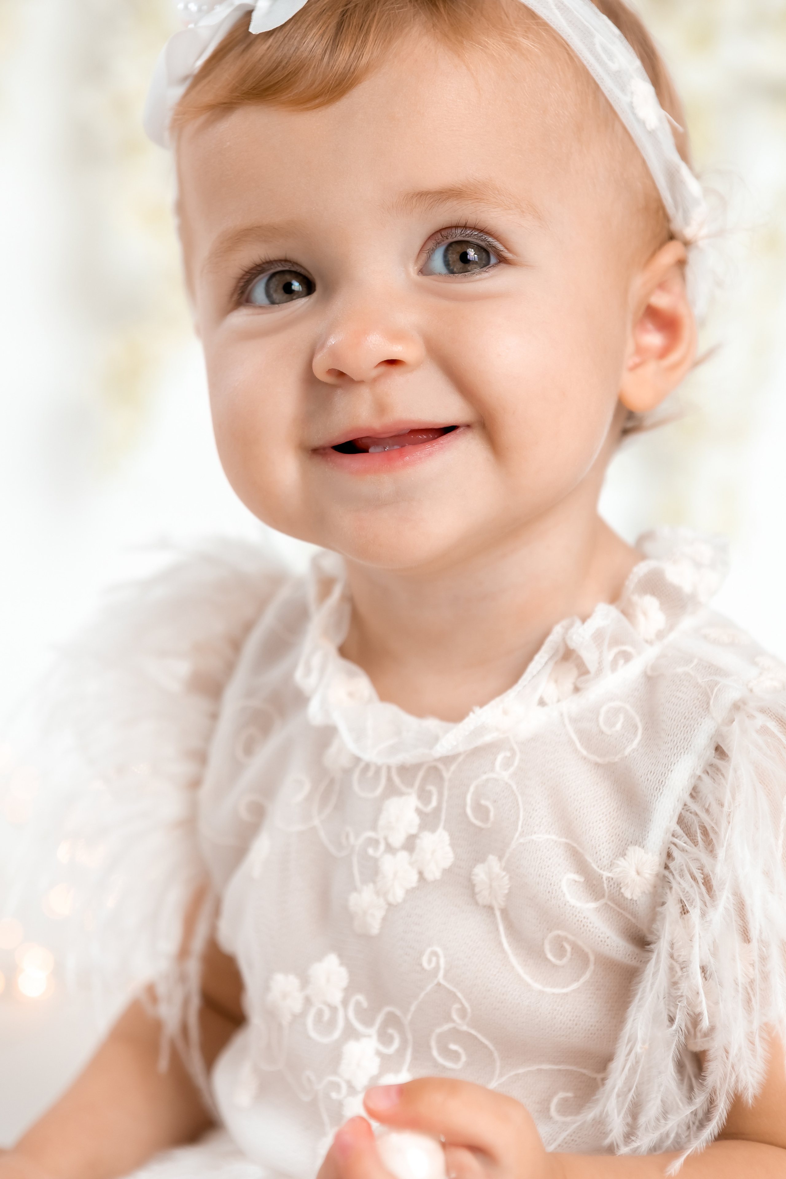 smash cake фотосессия, първи рожден ден, бебешка фотосесия, болони, декорация за рожден ден, фотосесия в студио, детски фотограф, фотограф бургас, най-добйр фотограф