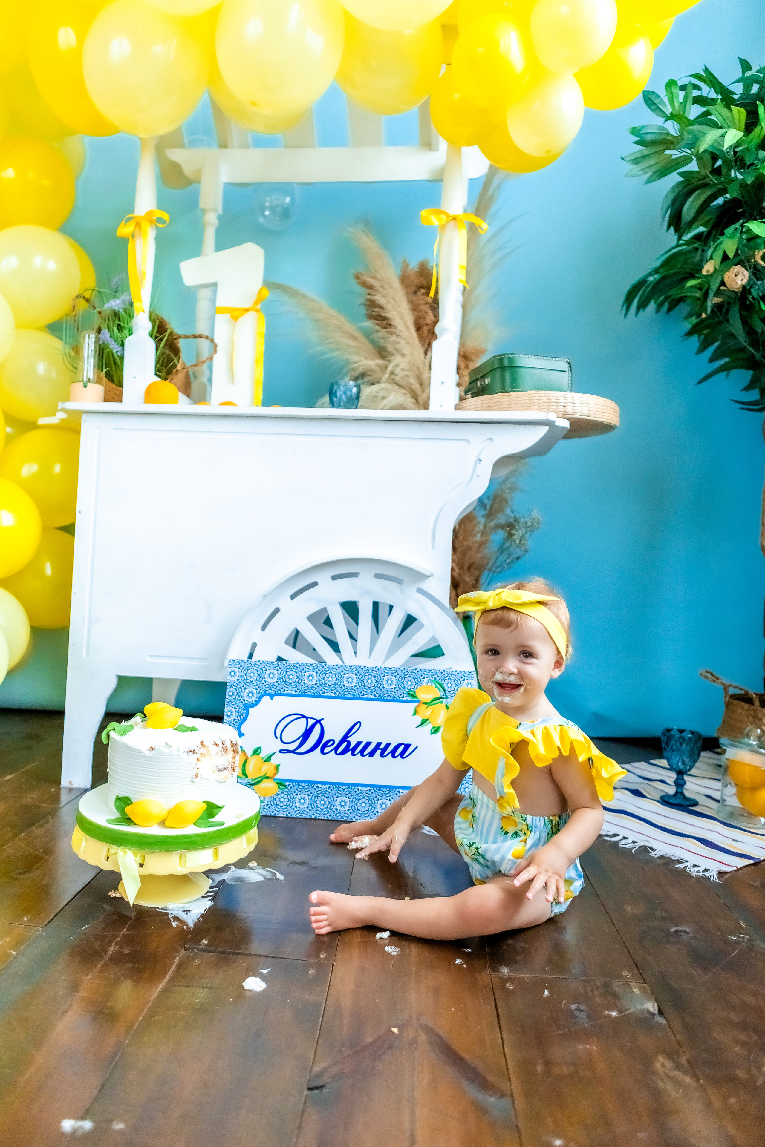 Честит първи рожден ден. Фотограф Ирина Йотова