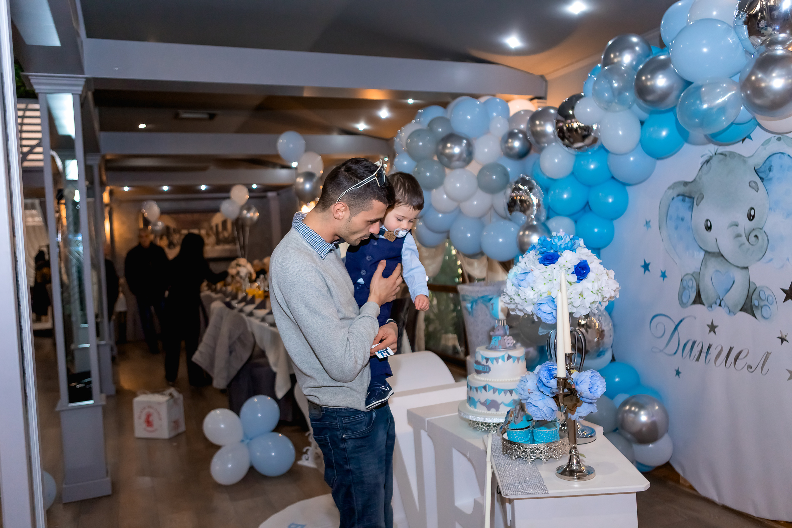 Честита първа свещичка. Фотограф Ирина Йотова