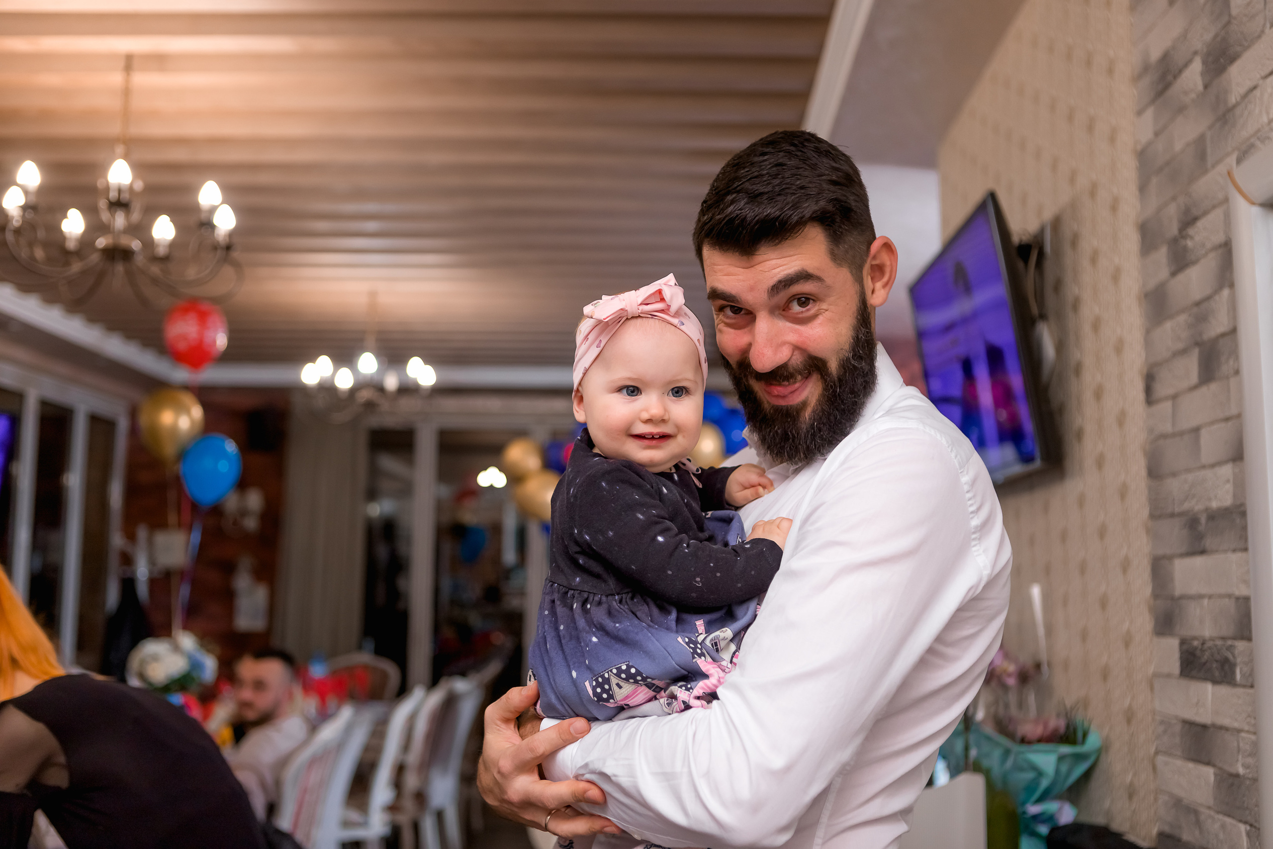 Чеастита ПърВА СВЕЩИЧКА!. Фотограф Ирина Йотова