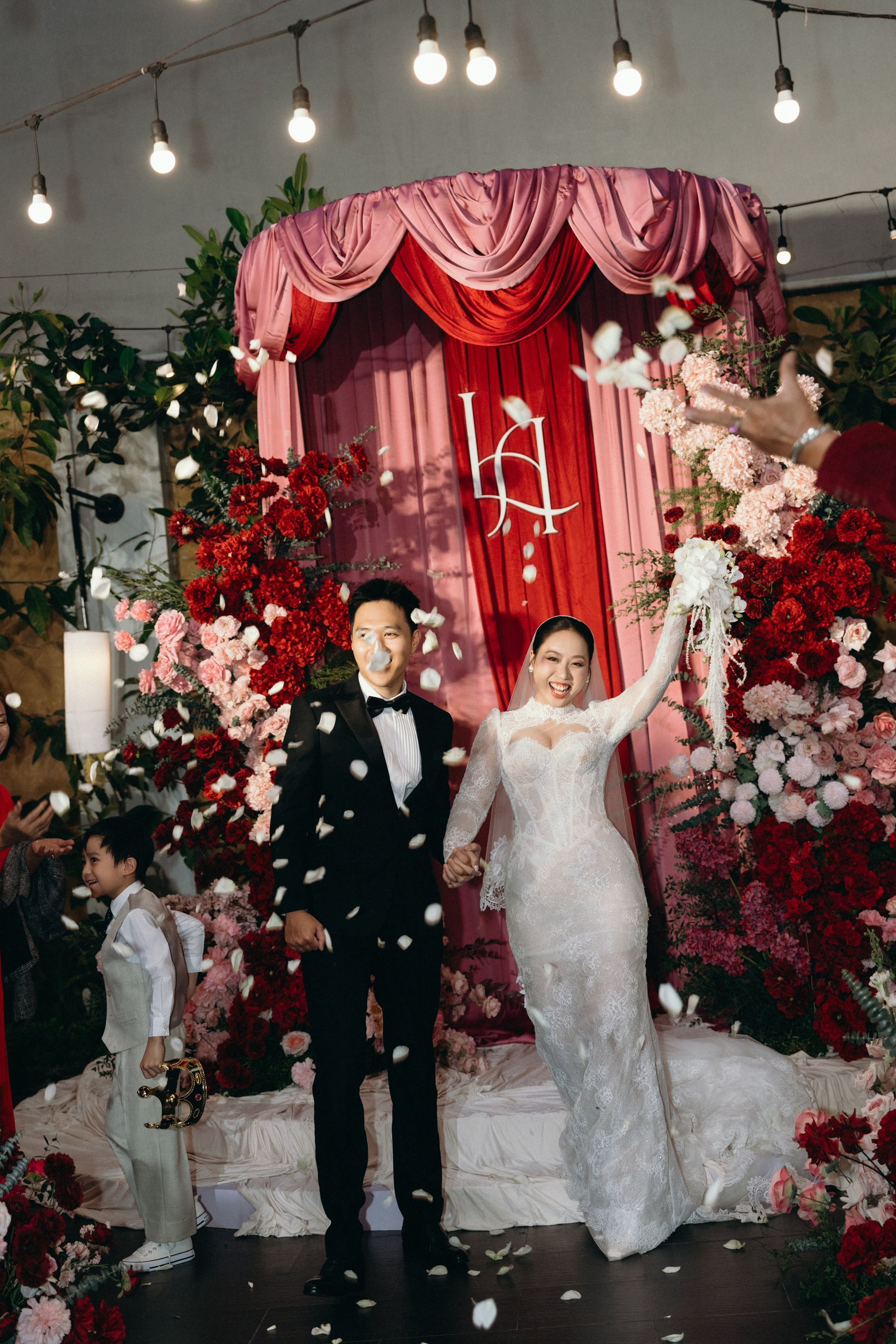 Quan + HienAnh | Photojournalism. BenColor Studio