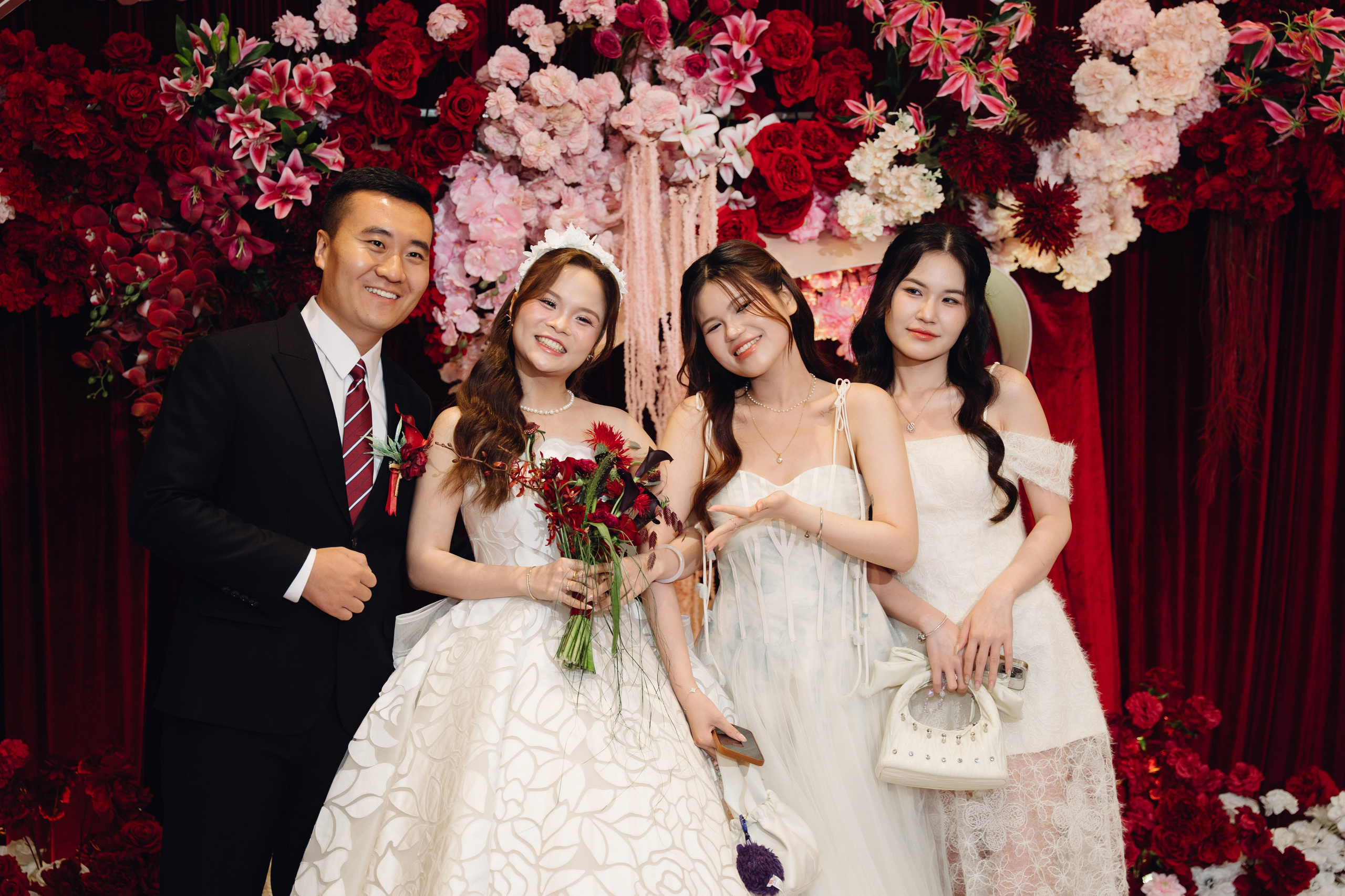 Zhang + Dinh | Photojournalism. BenColor Studio