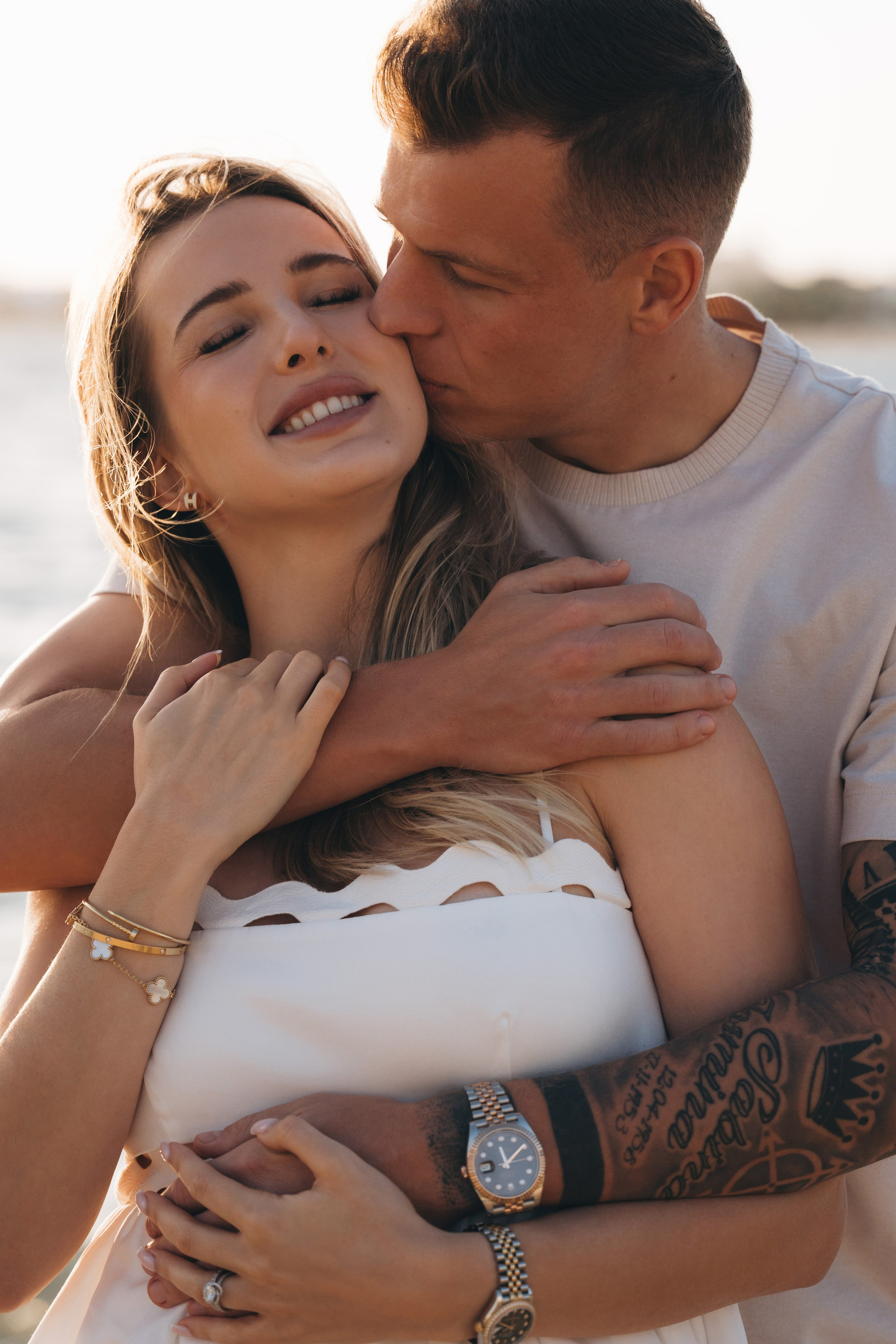 Creative gender reveal party. Angela Iakovleva — Family Photographer in Dubai