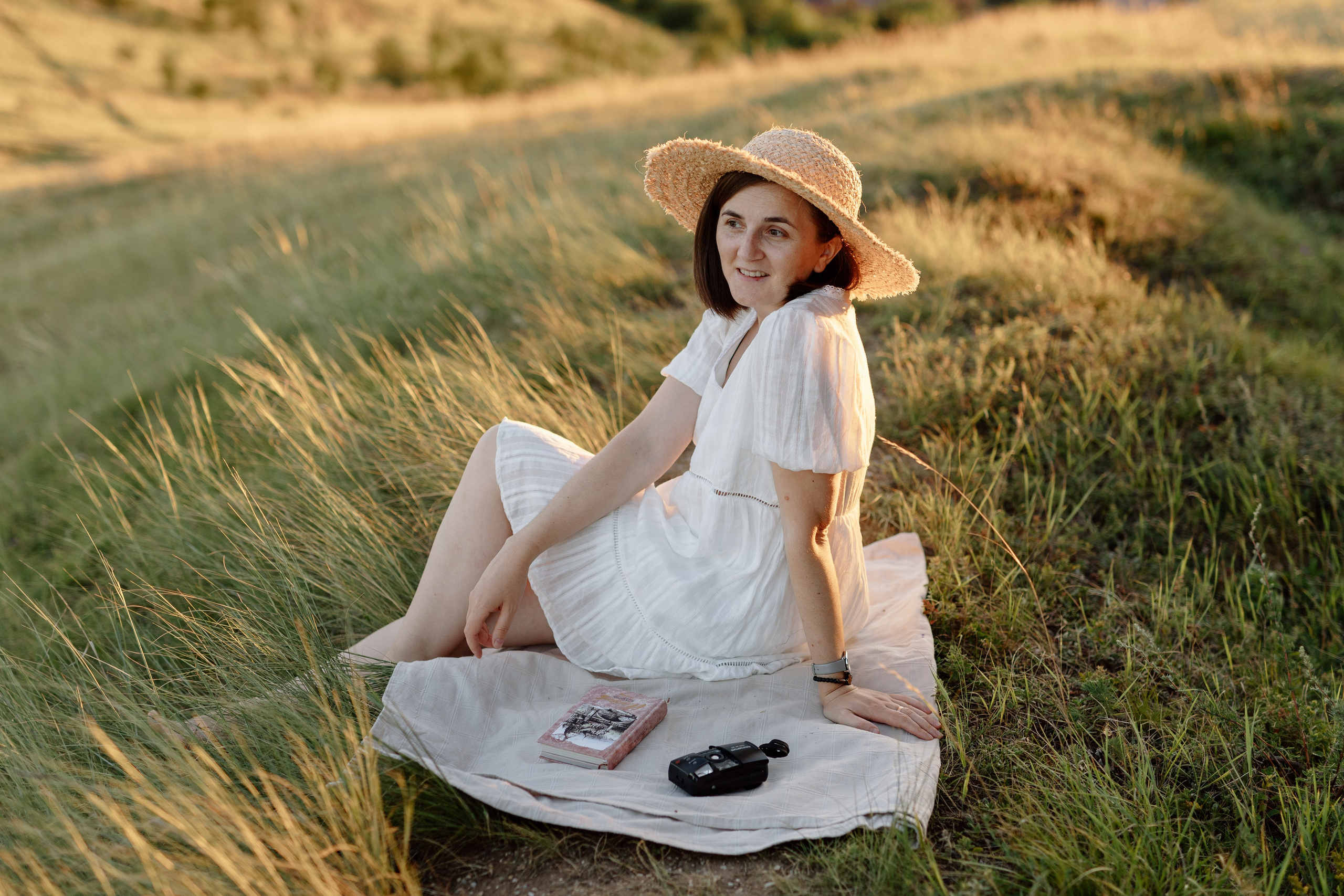 Cristina — Portrait. Main