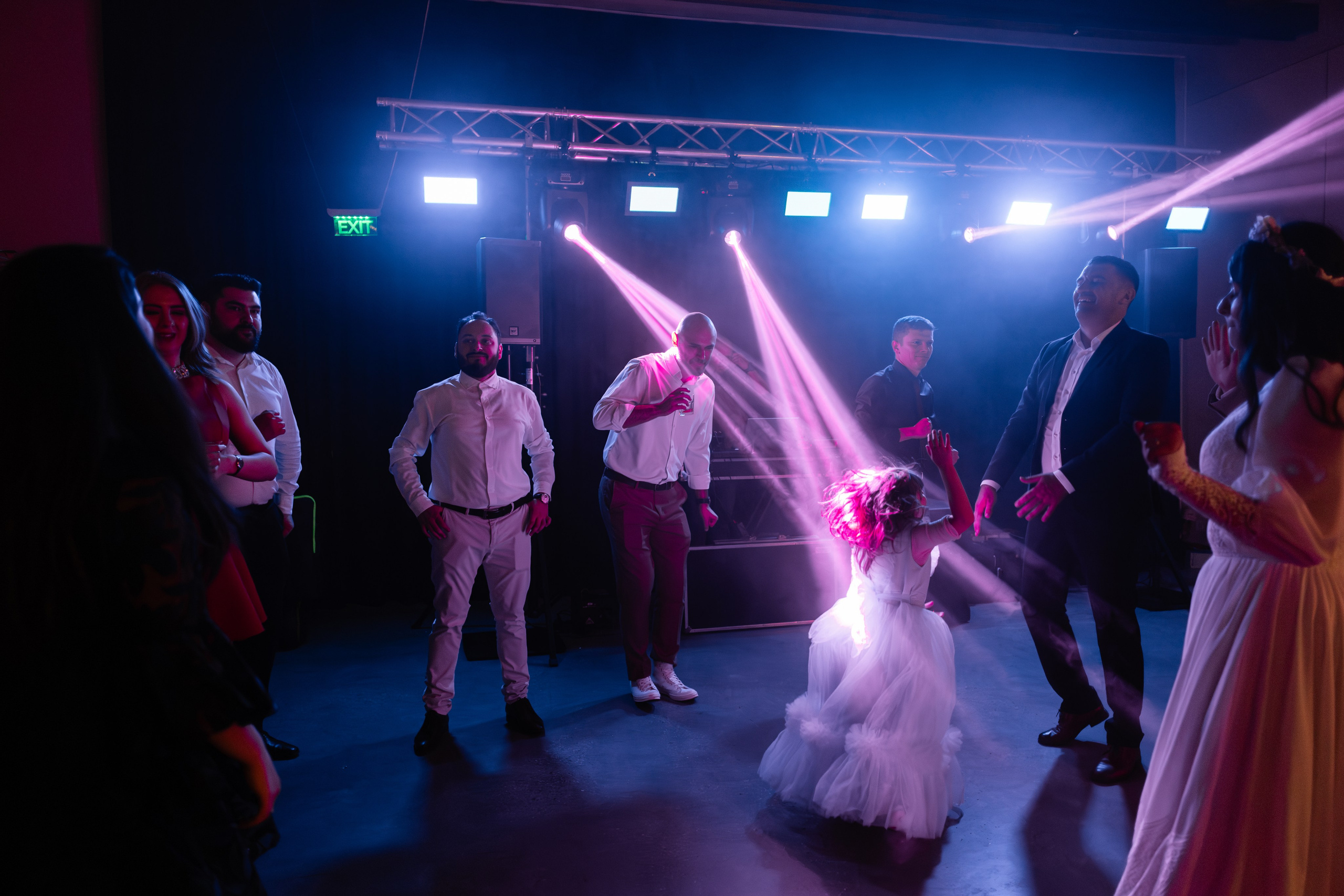 Flori & Cosmin. Main