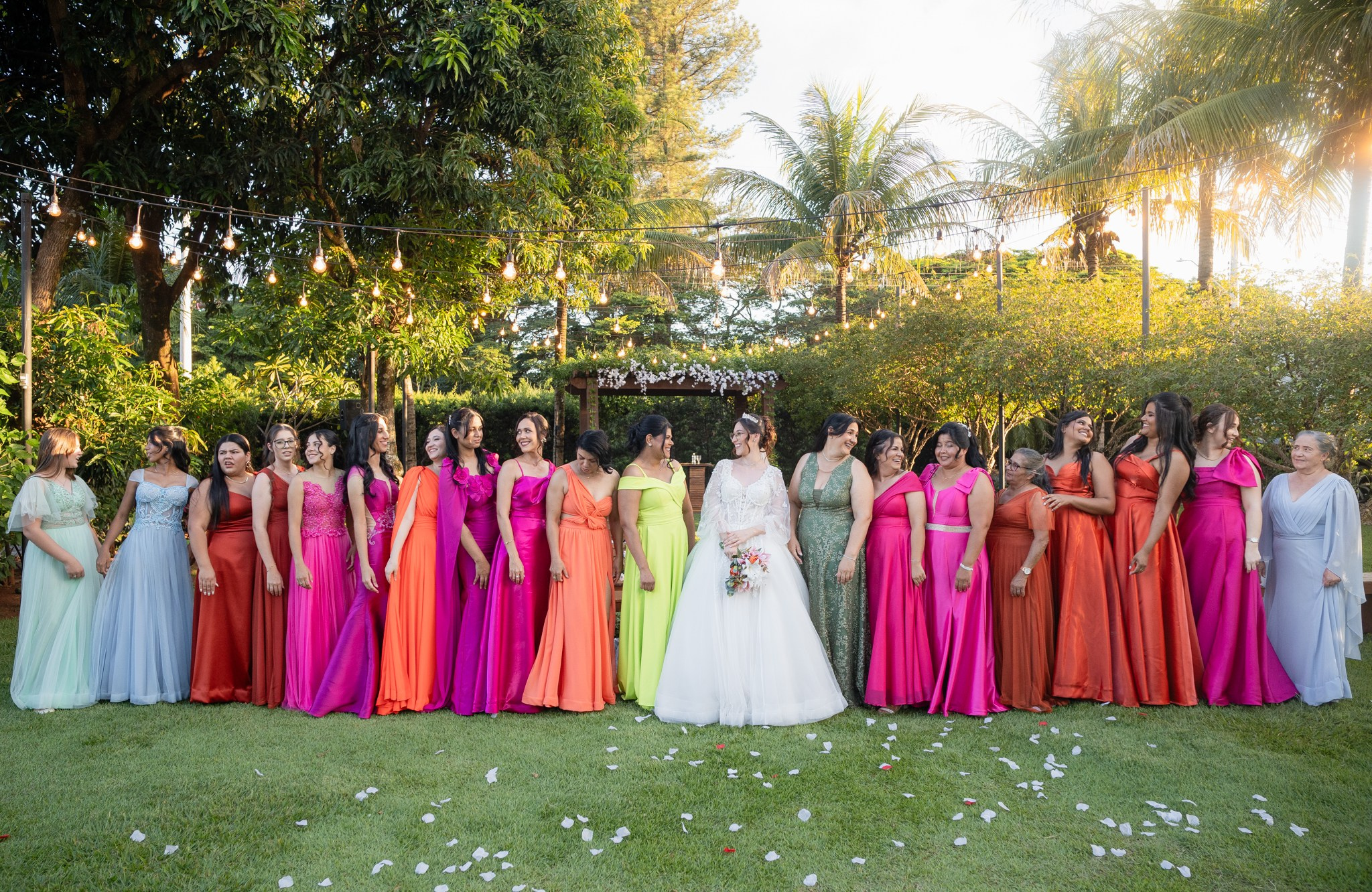 Larissa & Vinicius — Espaço Faveral / Aararaquara. Robson Colaço