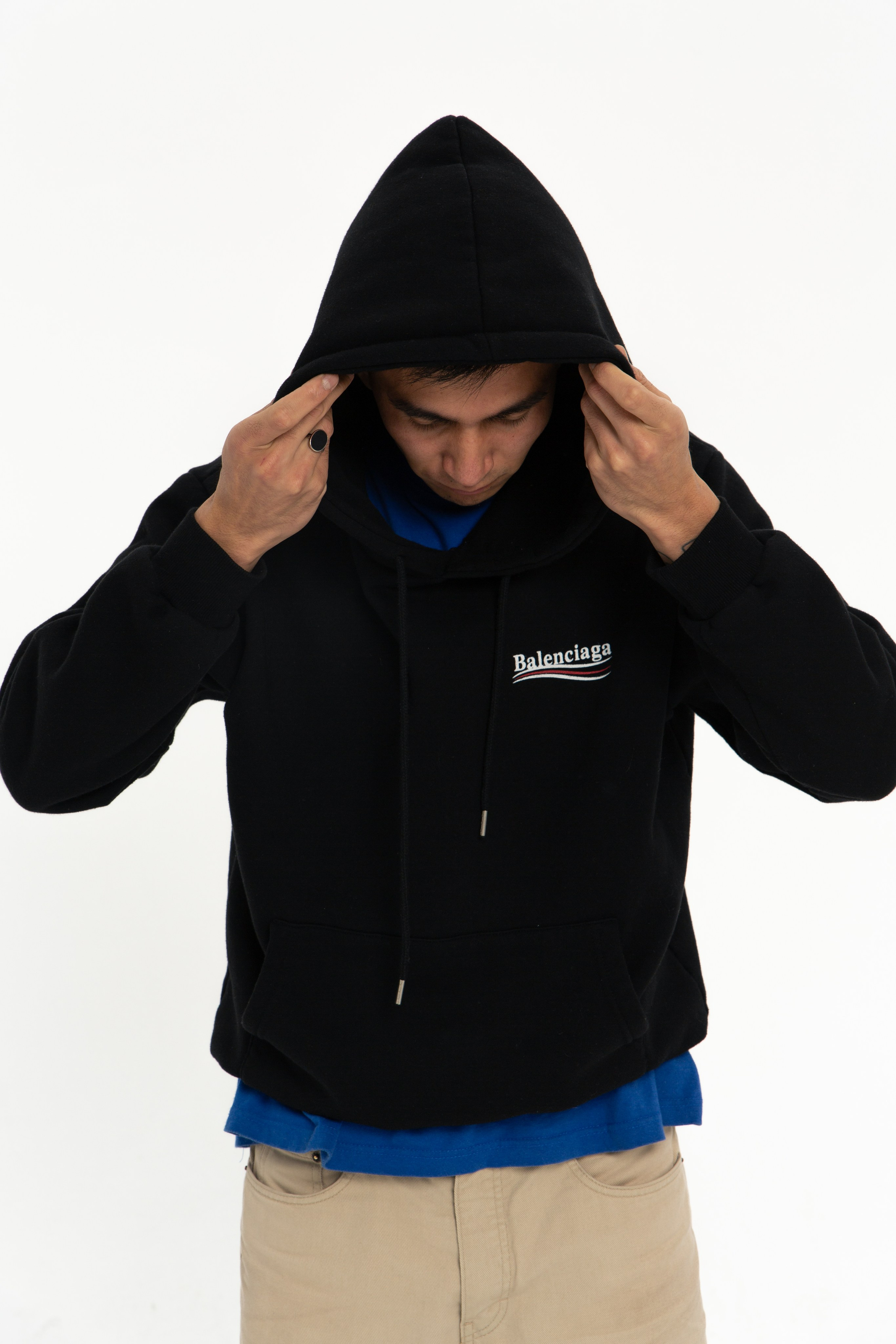 Davran. Thrift shop. Photographer Vladmir Gladkov