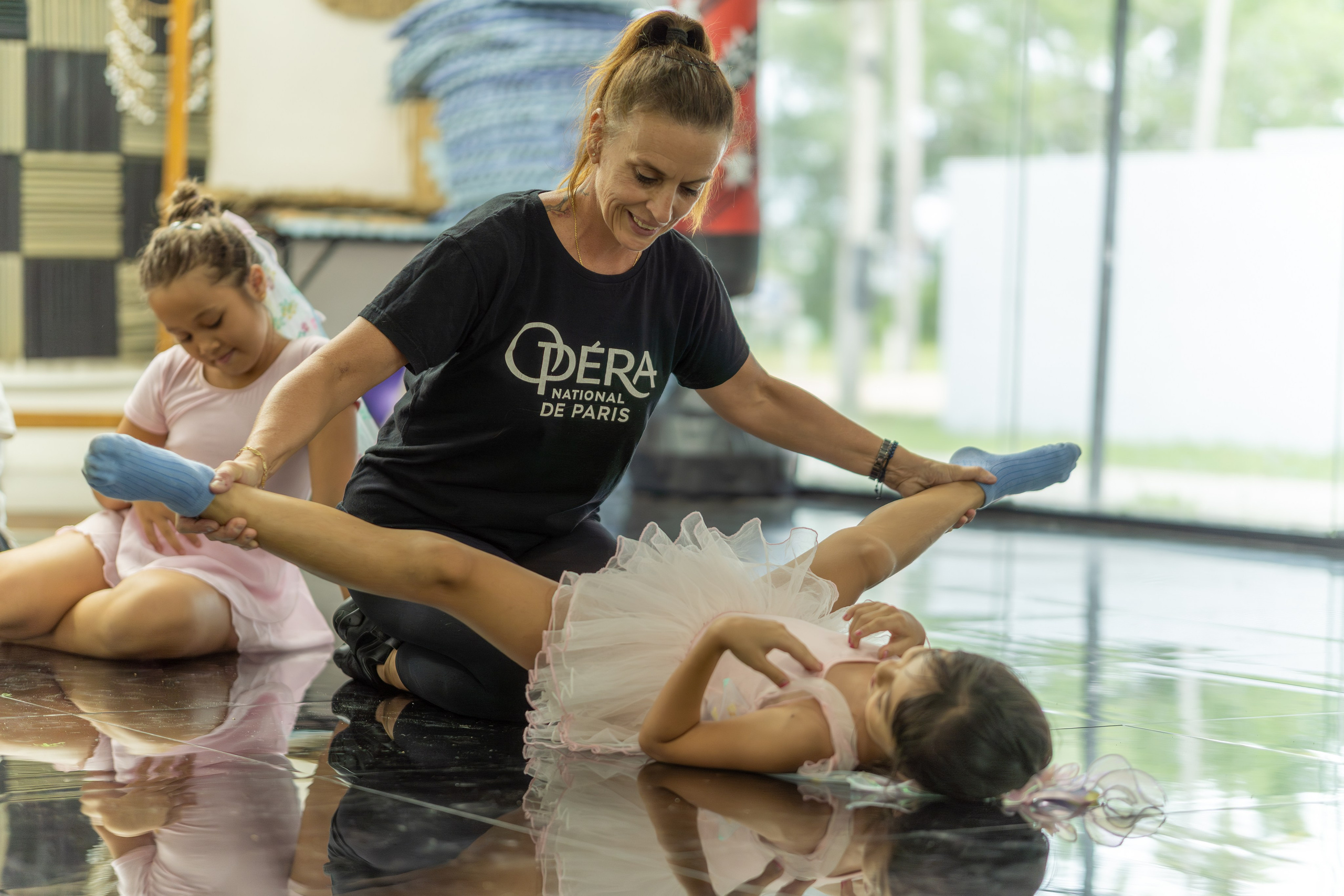 Ballet class. Graytail Photo