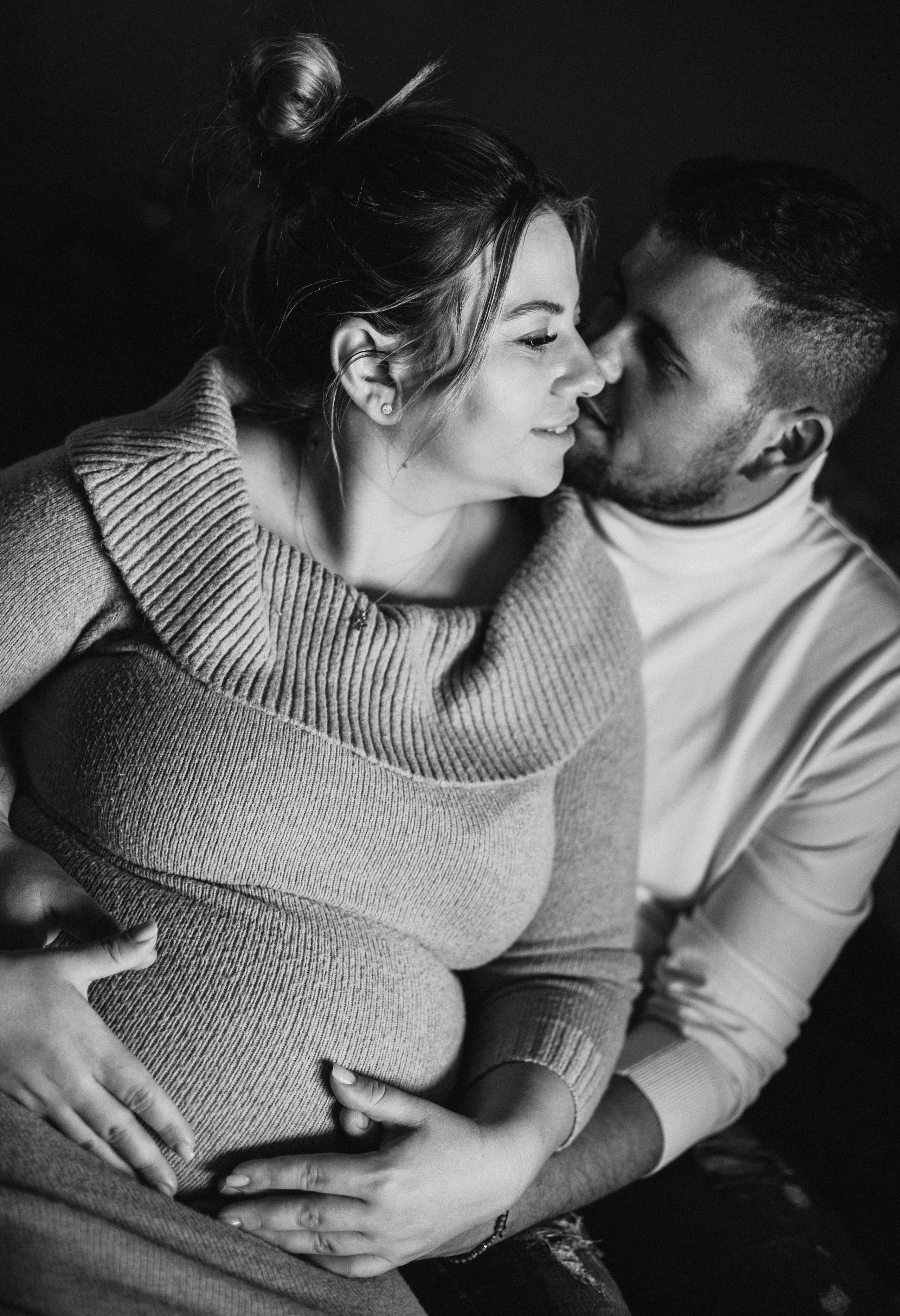 Ședințe foto pentru gravide. Fotograf de familie în Oradea Katsiaryna Ciortan