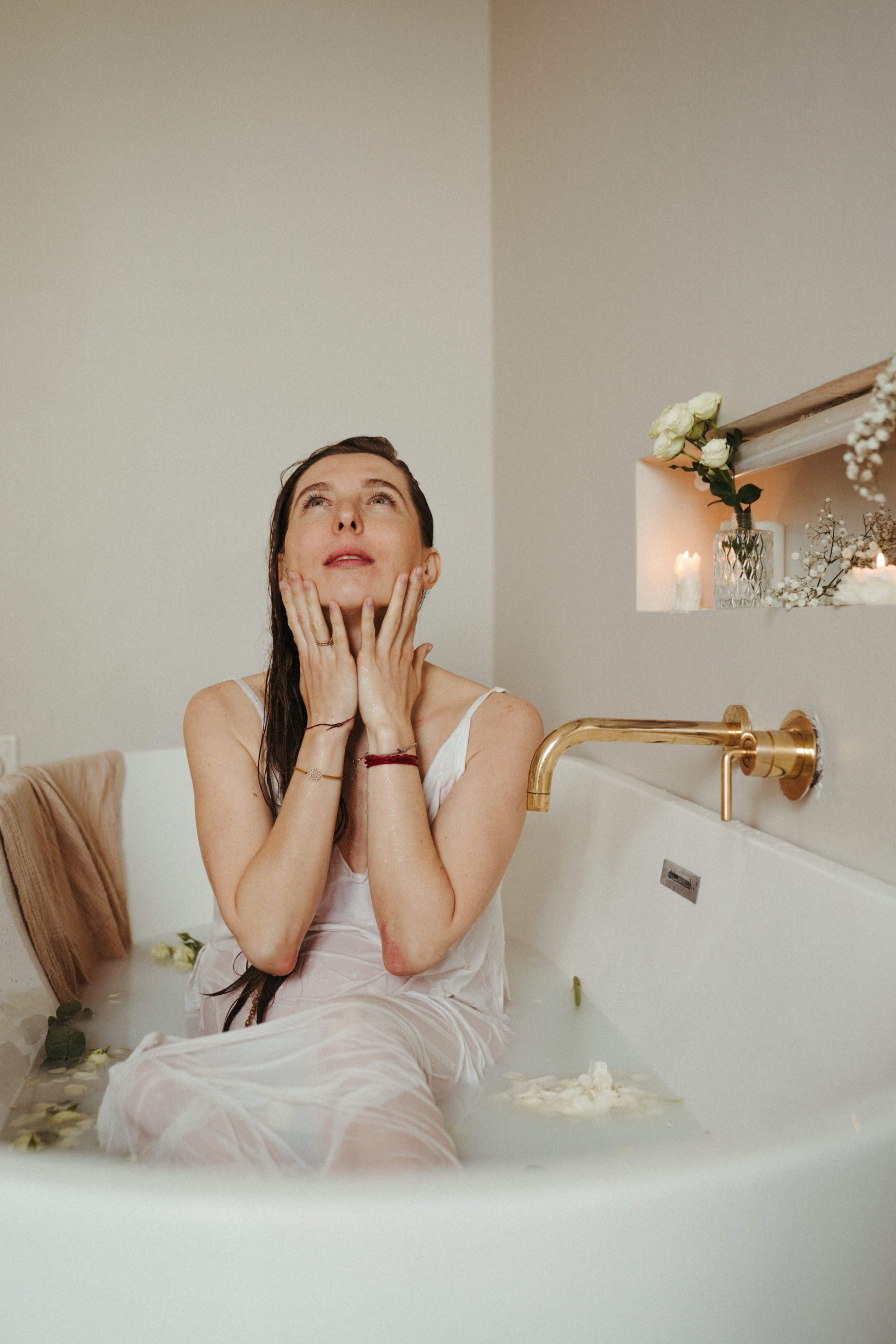 Maternity. Family photographer in Saudi Arabia