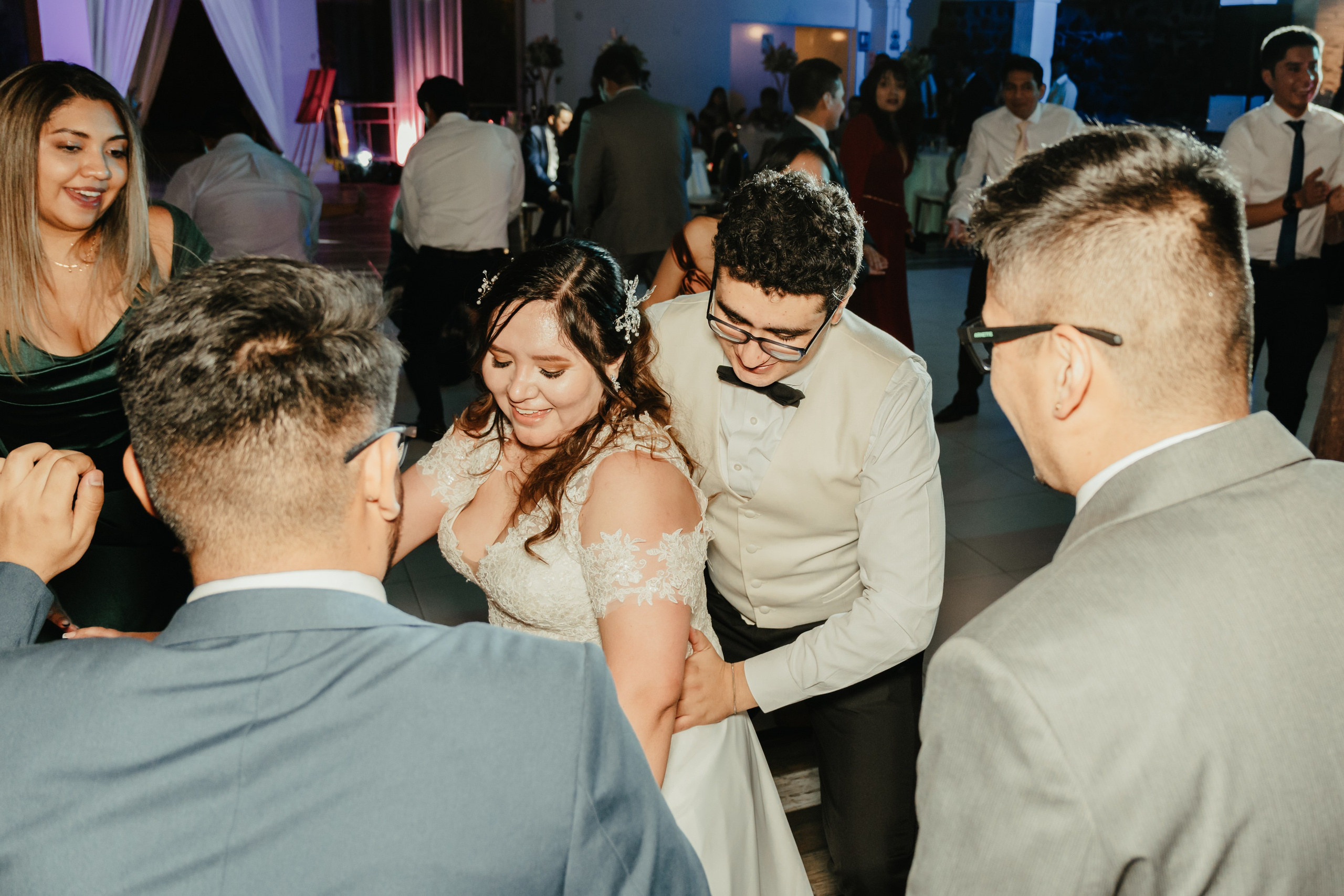 VANIA + LUIS BODA CIVIL. Studio KVTA | Fotografía y Video de Bodas en Arequipa