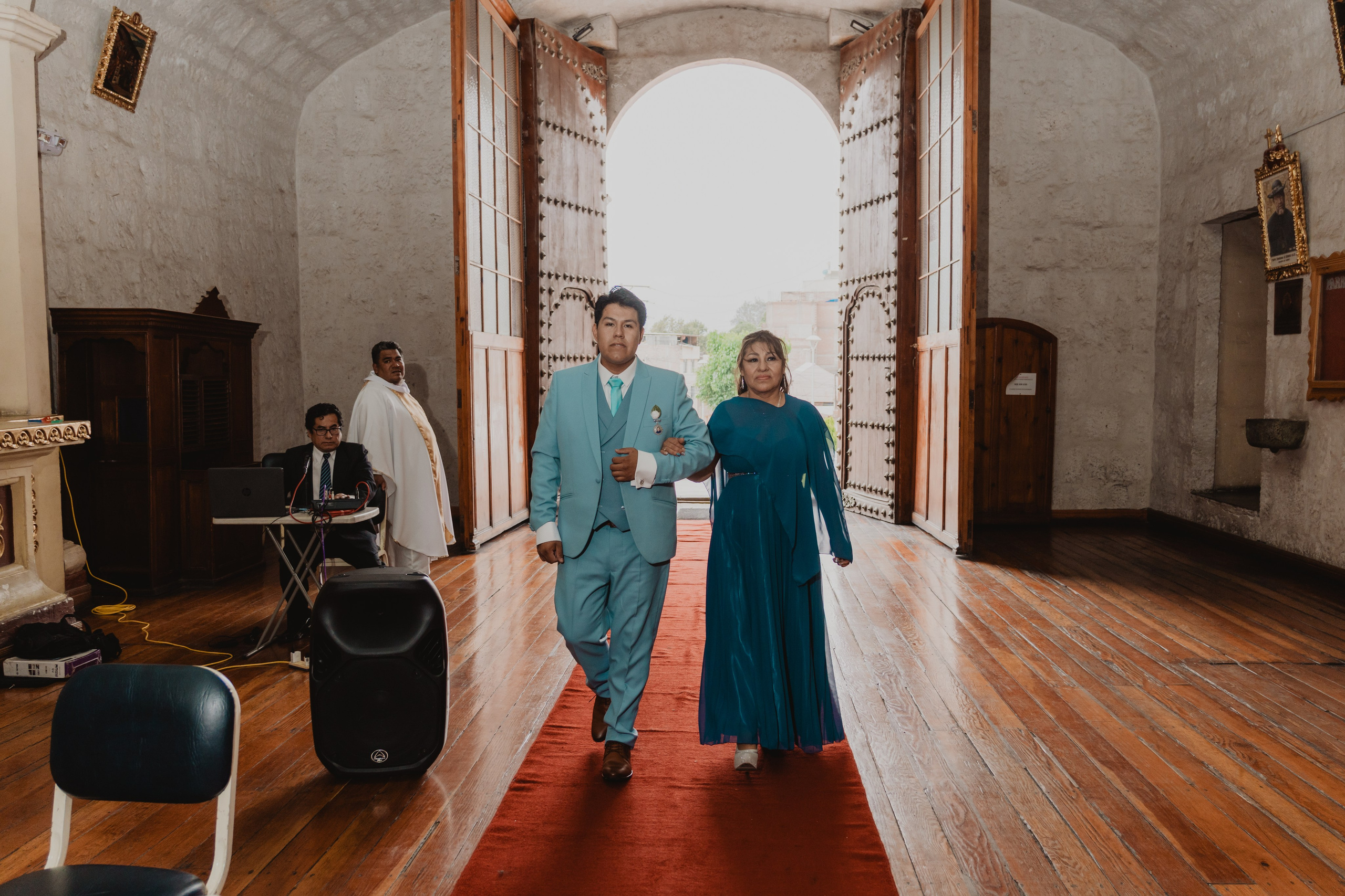 STEISY + EMMANUEL | BODA RELIGIOSA. Studio KVTA | Fotografía y Video de Bodas en Arequipa