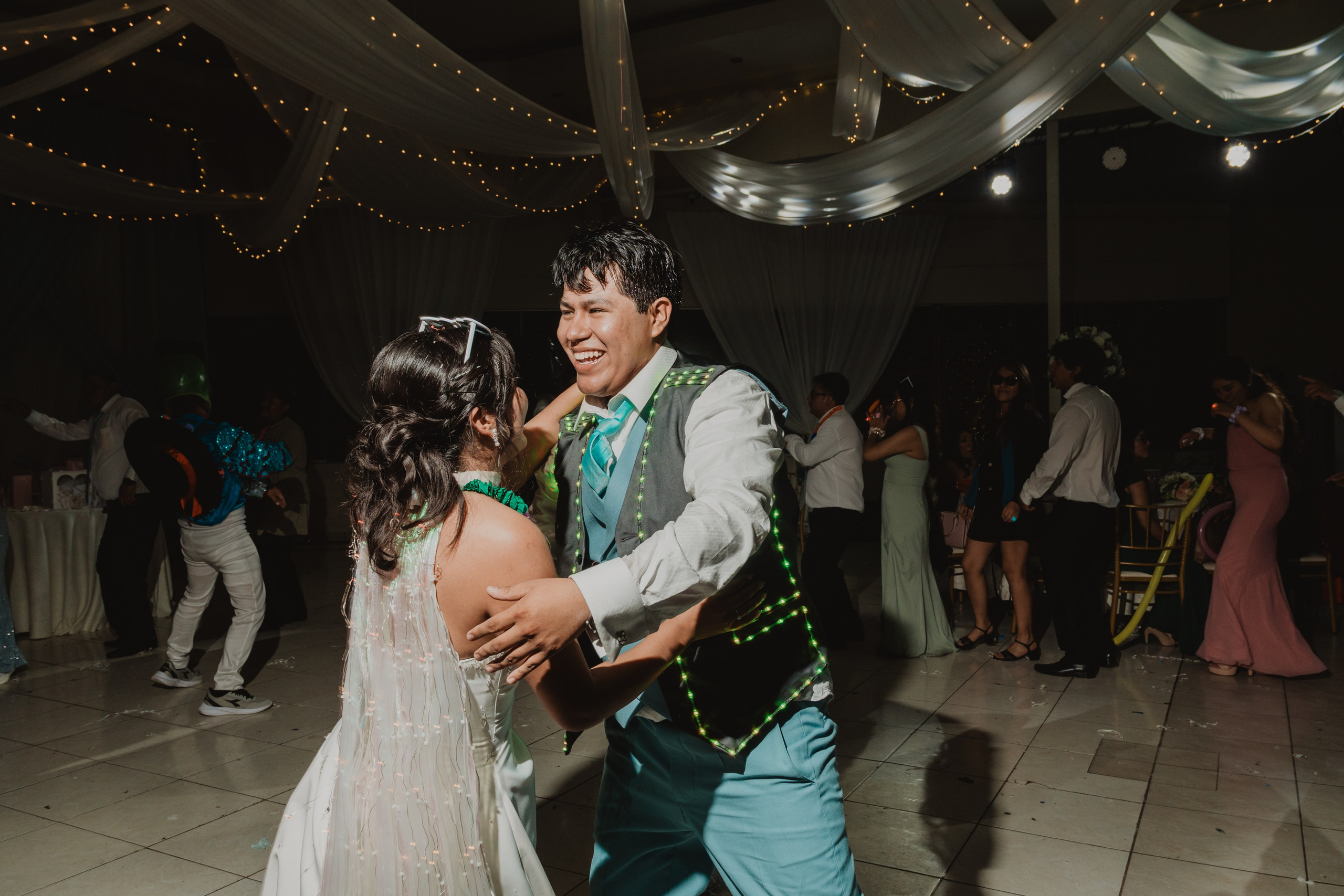 STEISY + EMMANUEL | BODA RELIGIOSA. Studio KVTA | Fotografía y Video de Bodas en Arequipa