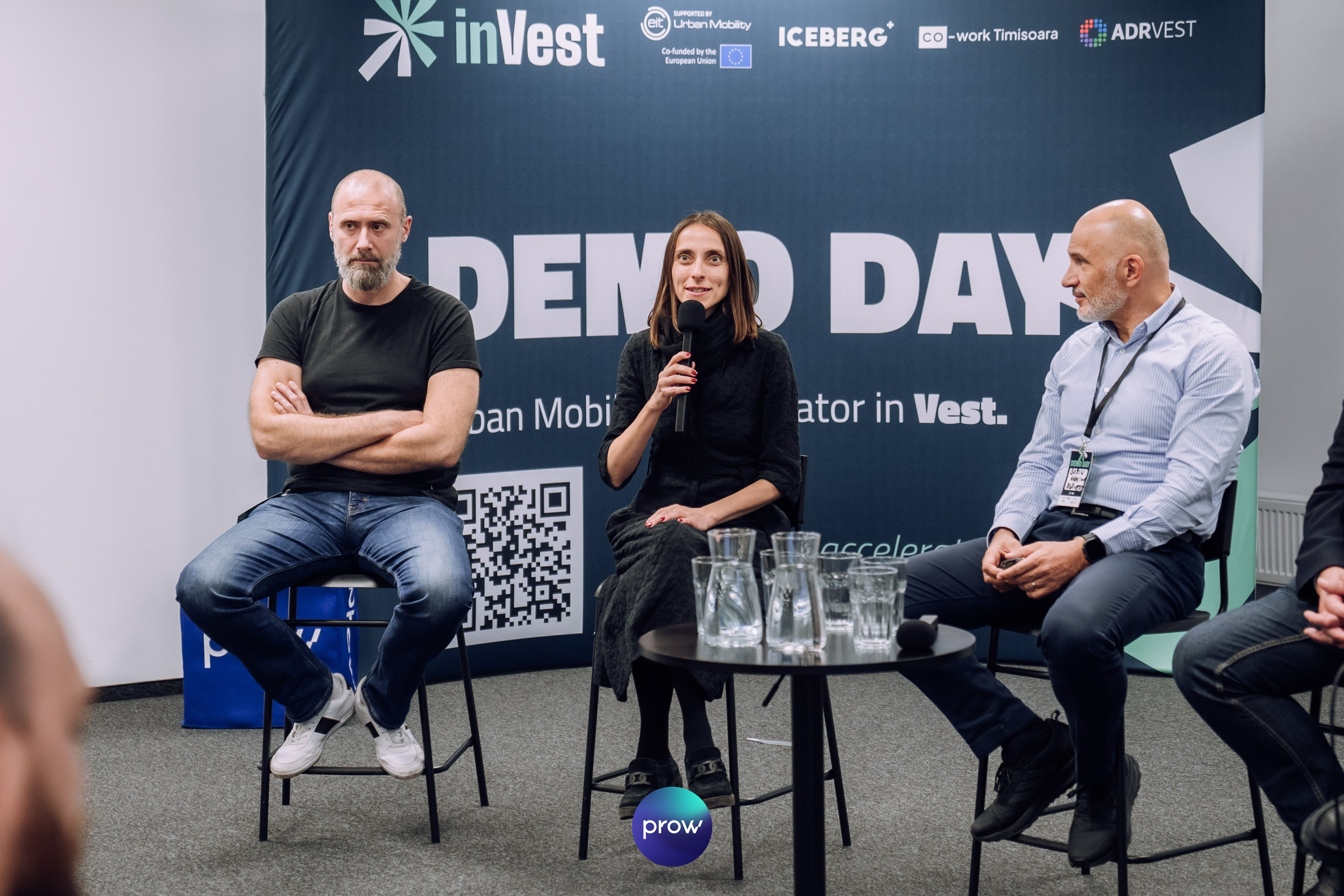 InVest DemoDay @ Cowork. Cozac Cristian Photographer