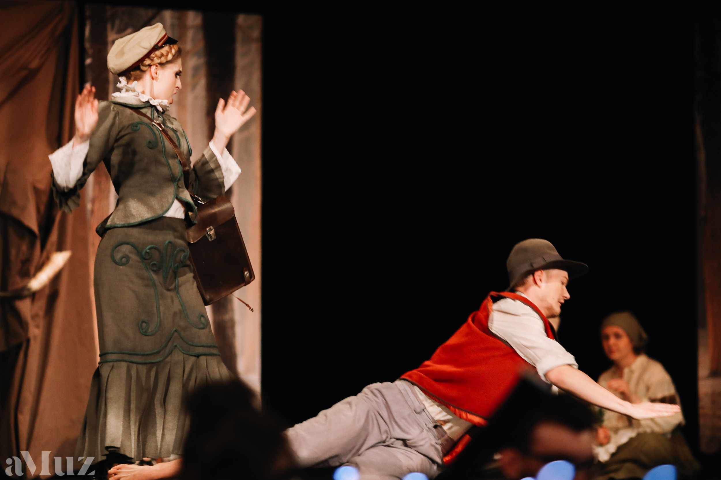 Opera Łąkowa. Fotograf Ślubny Warszawa - Sesje Biznesowe Rodzinne Eventy