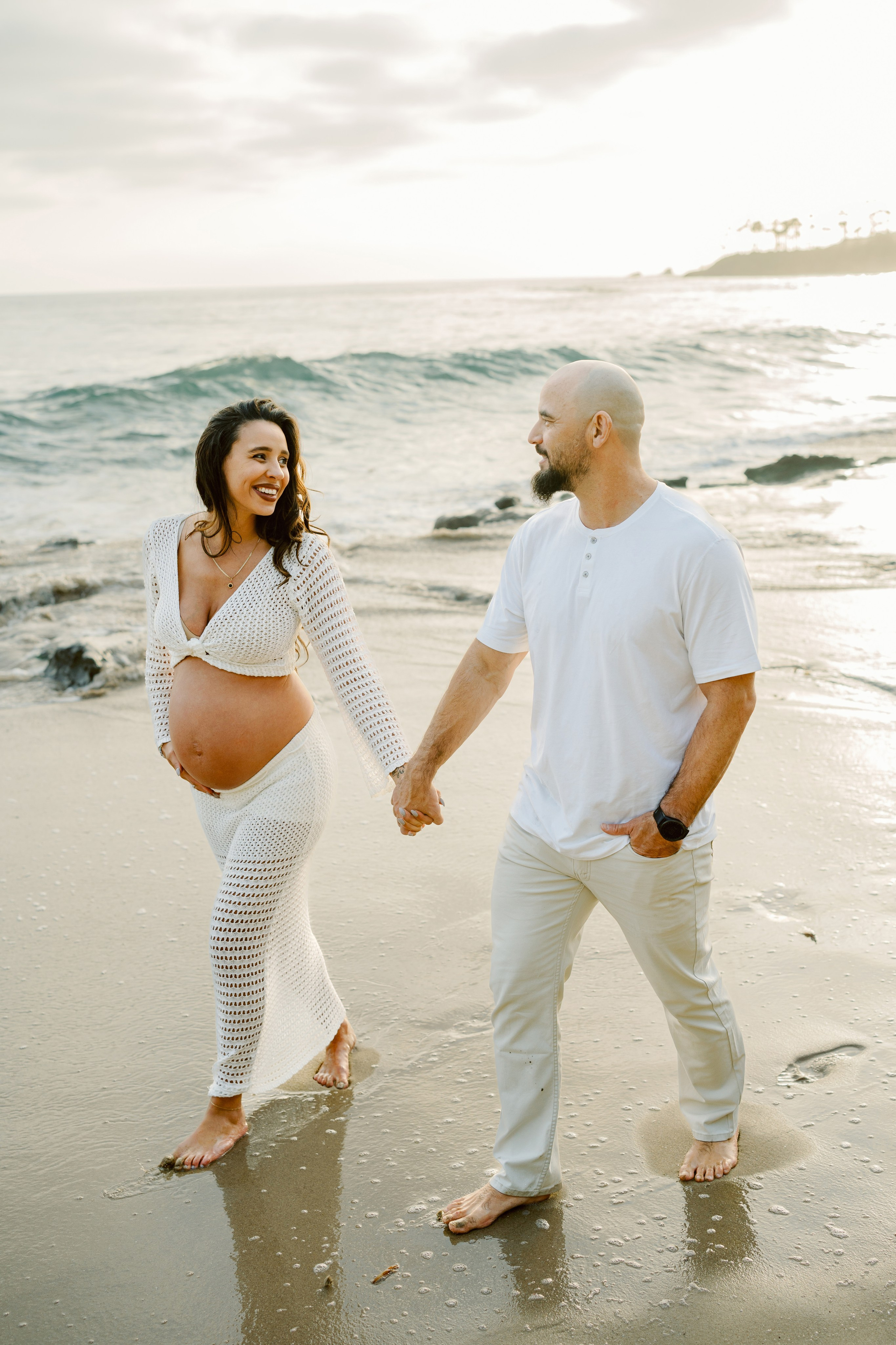 Maternity Photoshoot at Laguna Beach. Wedding Photography & Videography Team in California, Los Angeles, San Francisco, San Diego and Travel