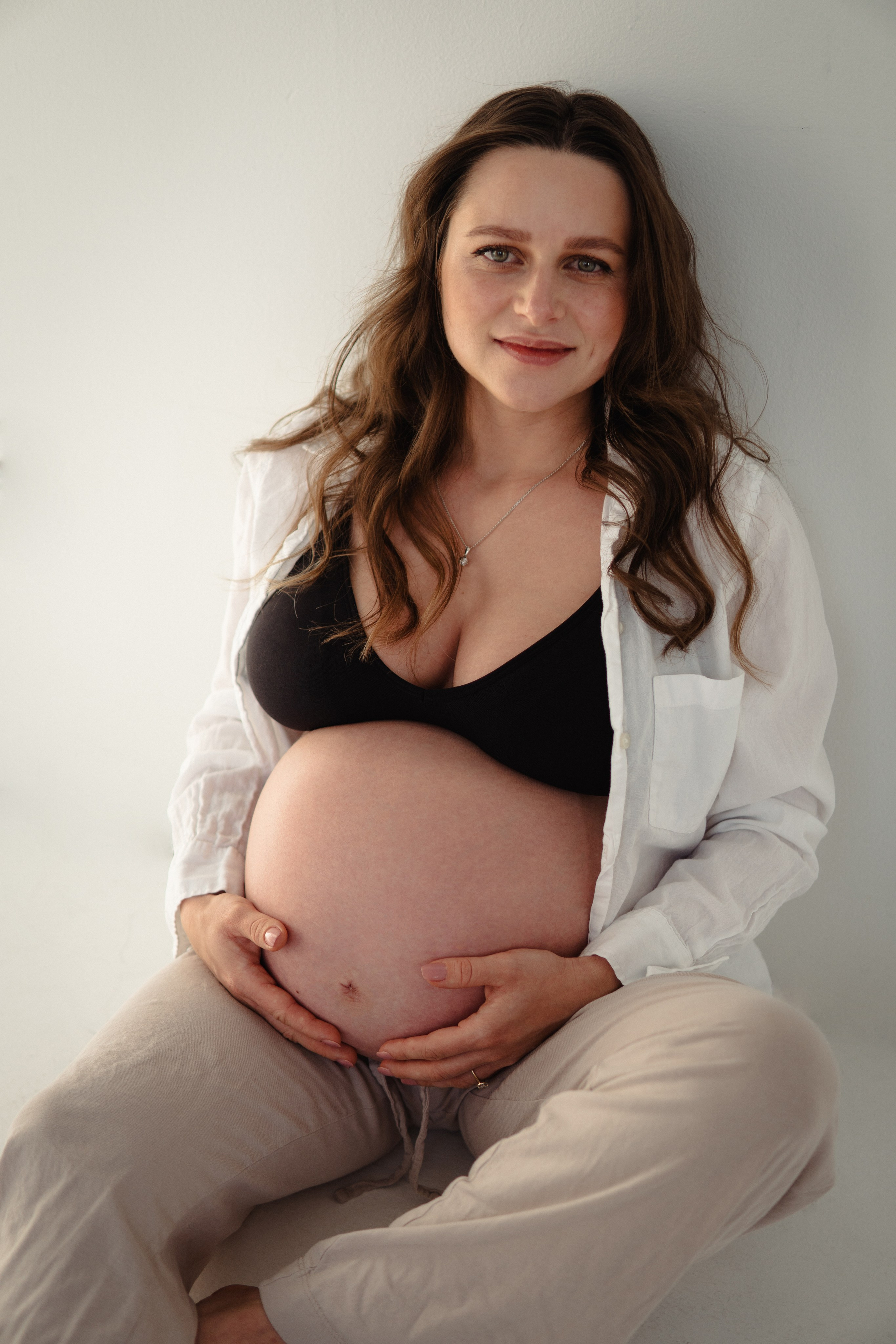 Irina maternity. Photographer in Washington Sophia D