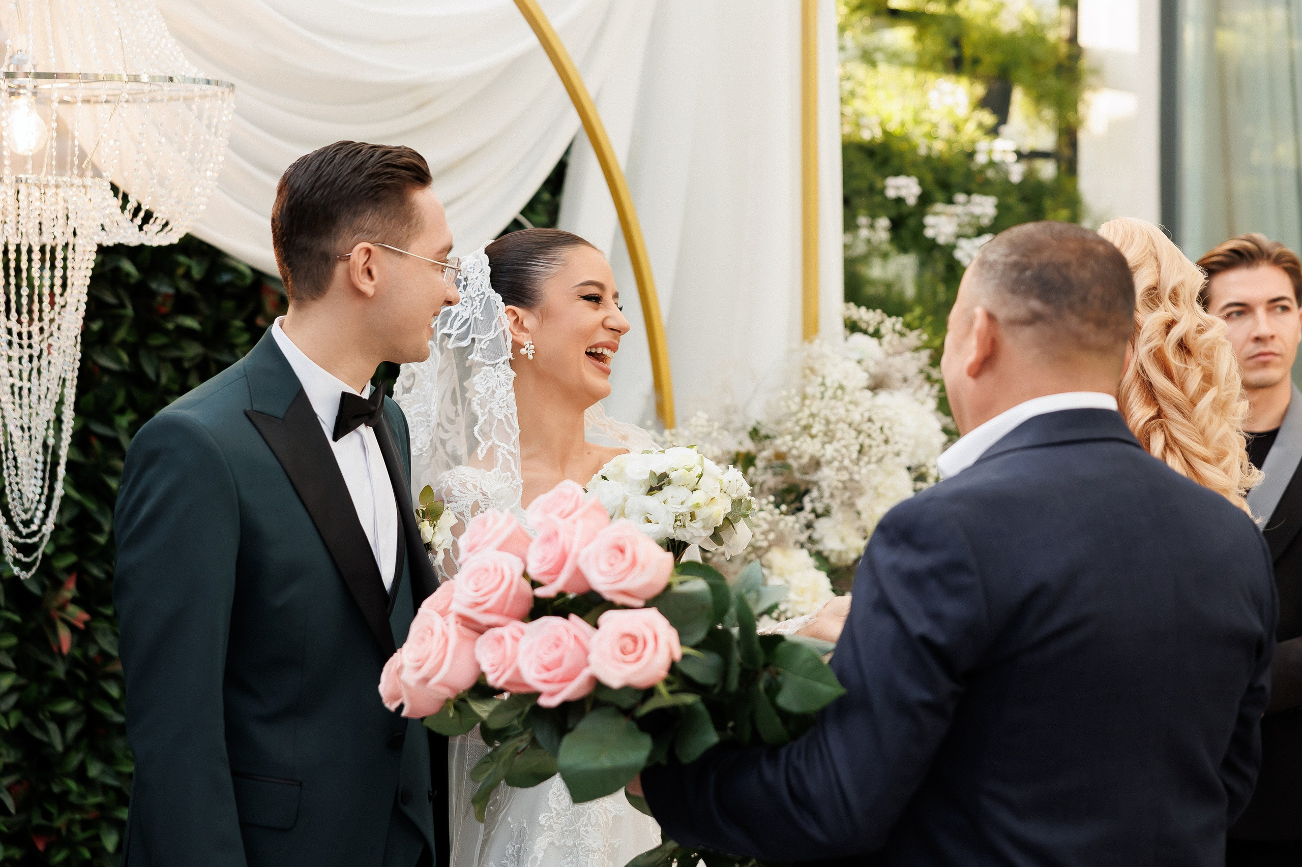 Serghei & Erica — Queen Residence. Servicii Foto și Video 067188353